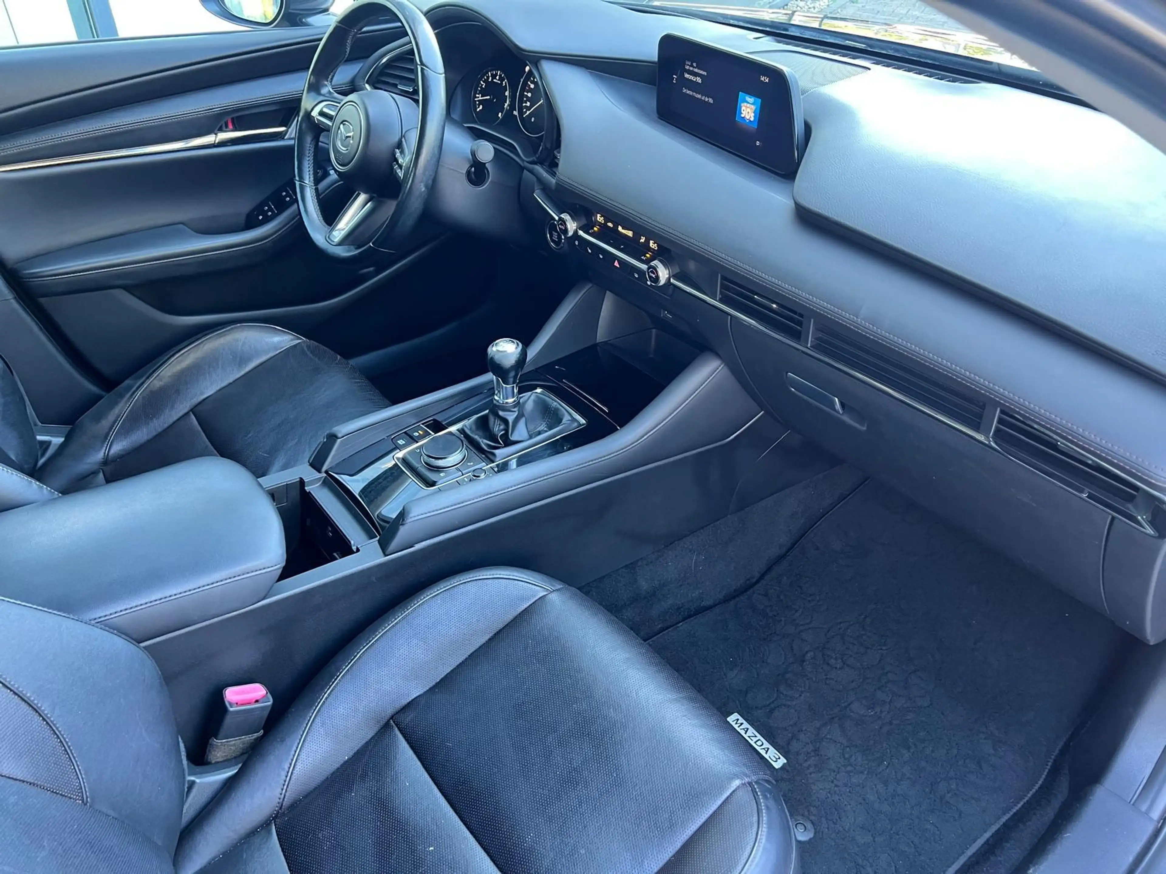 Mazda 3 2.0 e-SkyActiv-G M Hybrid 122 Luxury |18"LM VELGEN — photo 16