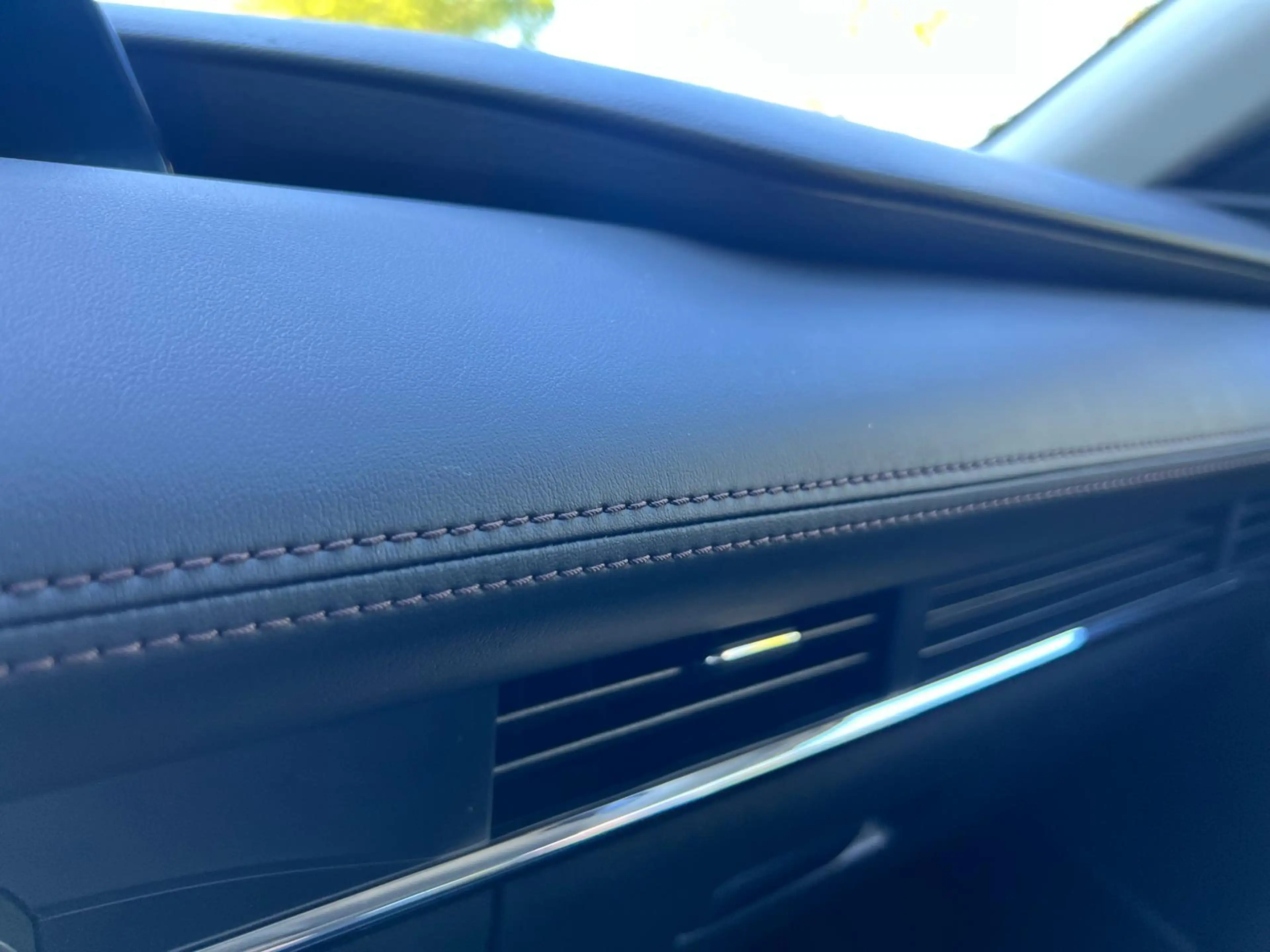 Mazda 3 2.0 e-SkyActiv-G M Hybrid 122 Luxury |18"LM VELGEN — photo 30