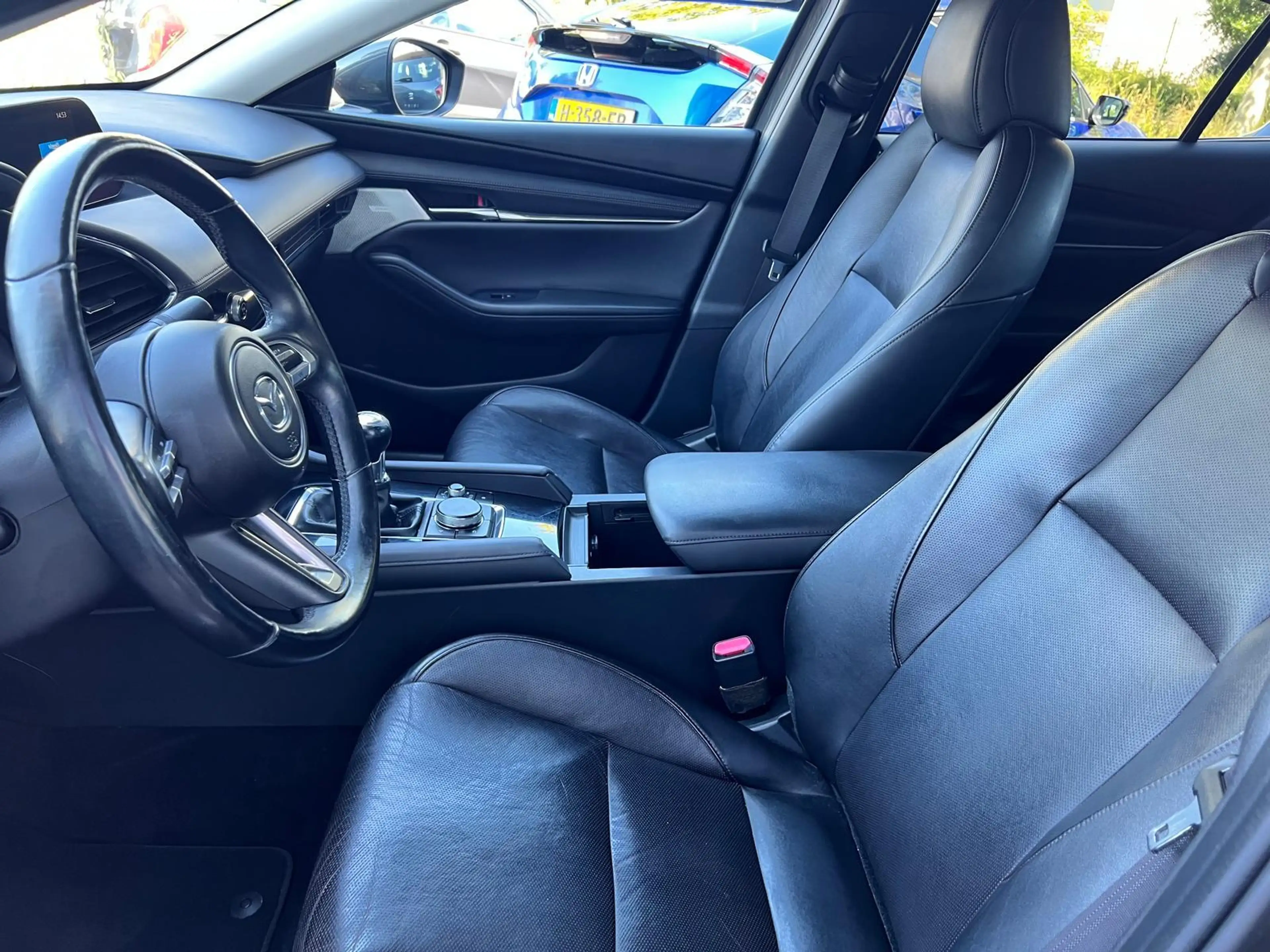 Mazda 3 2.0 e-SkyActiv-G M Hybrid 122 Luxury |18"LM VELGEN — photo 12