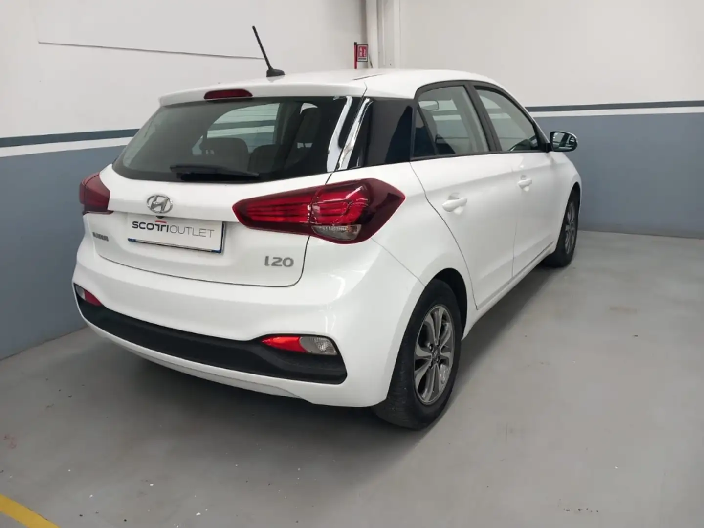 Hyundai i20 5 Porte 1.2 MPI Advanced Bianco - 2