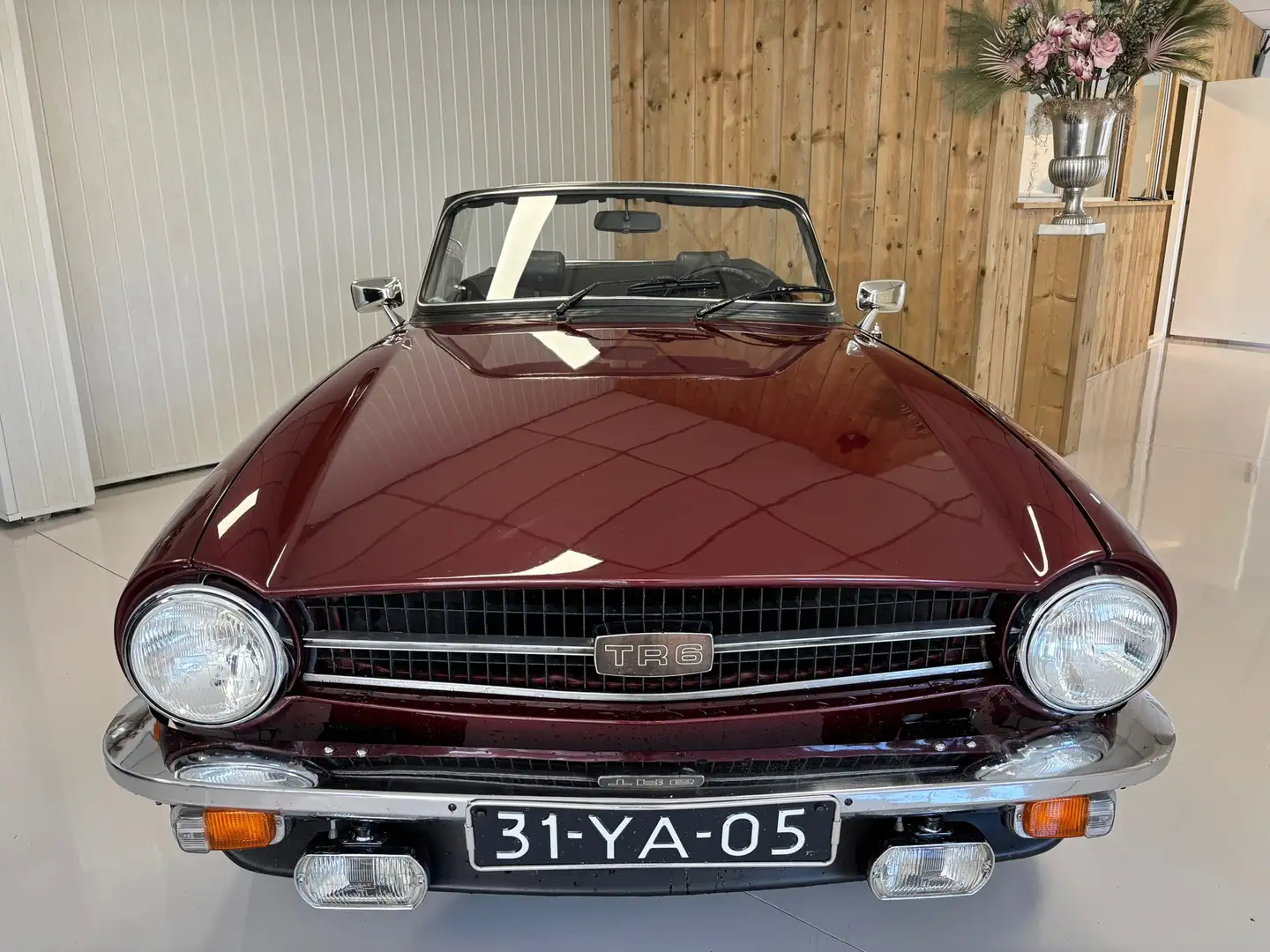 Triumph TR6 2.5 STRAIGHT SIX, CABRIO, BELASTINGVRIJ, APK VRIJ, Rood - 2