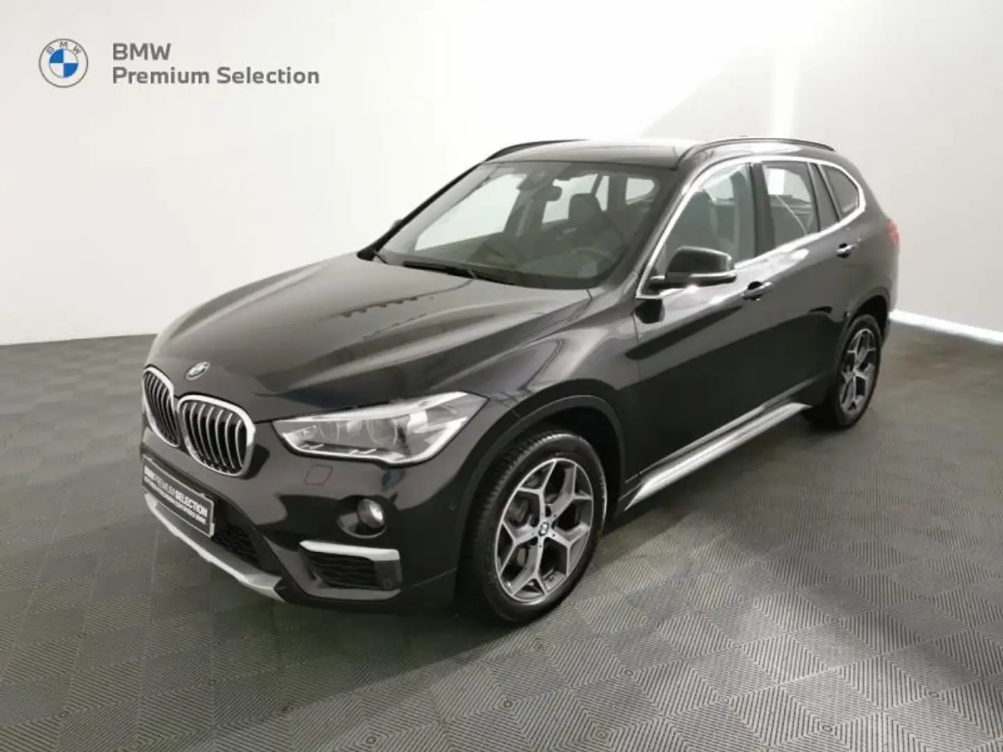 BMW X1 sDrive18iA 140ch xLine DKG7 Euro6d-T Noir - 1