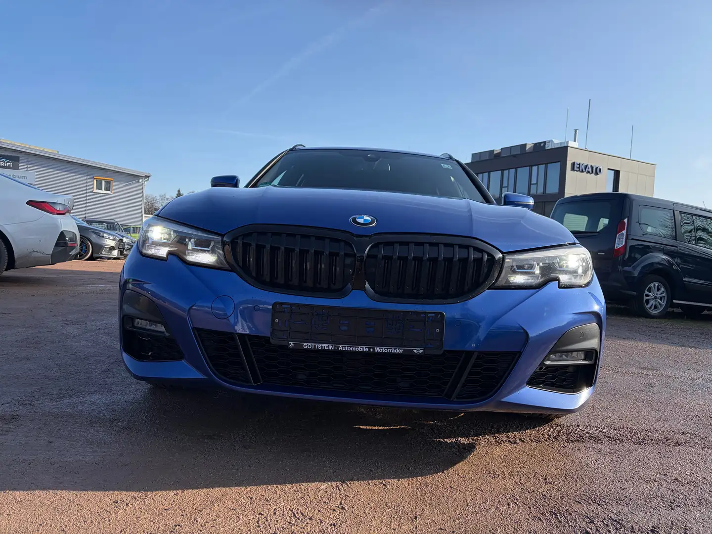 BMW 330 330 d M Sport*HU NEU*1.Hand* Blau - 2
