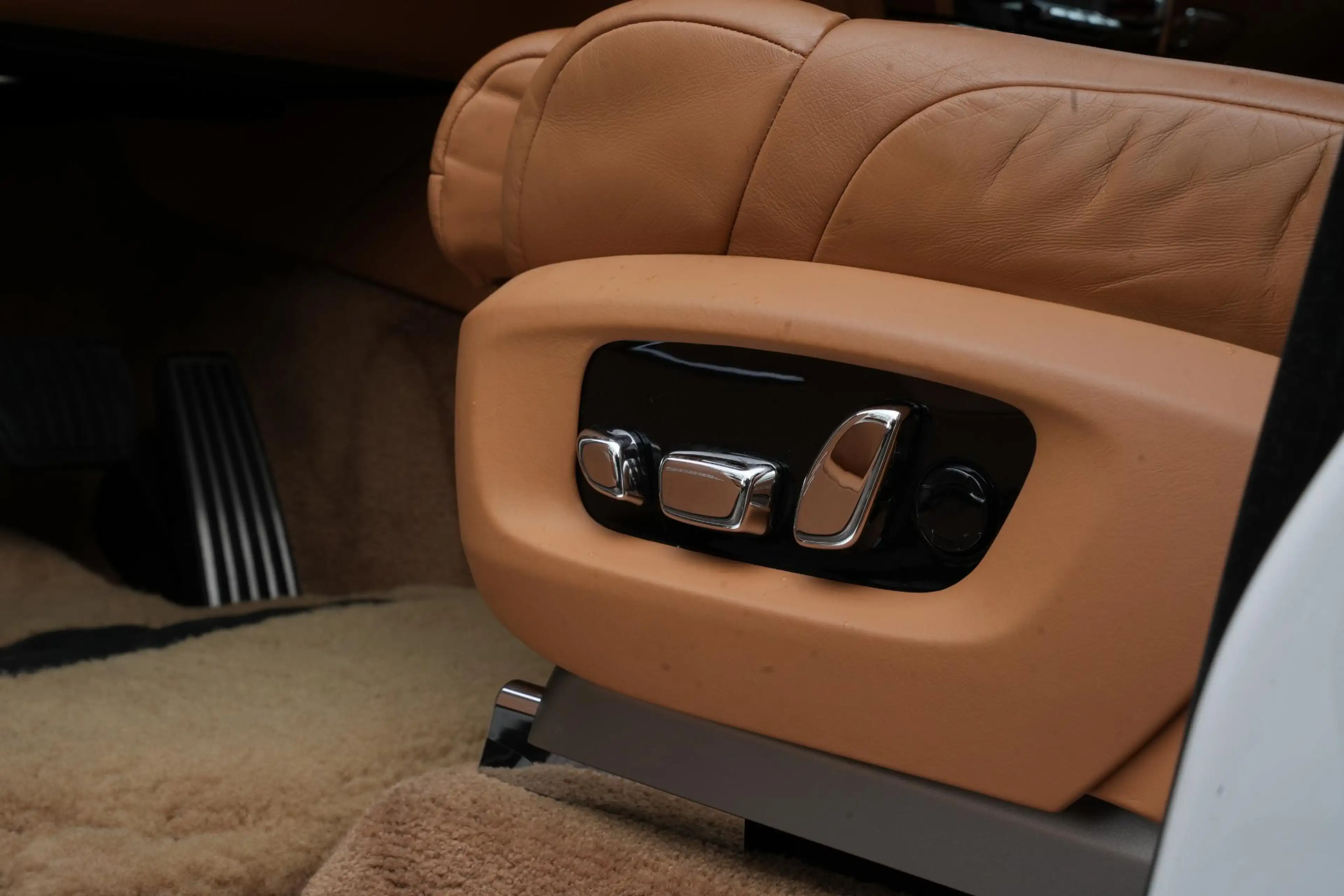 Rolls-Royce Phantom 6.7 V12 Starlight Headliner Rear Theatre Individua — photo 50