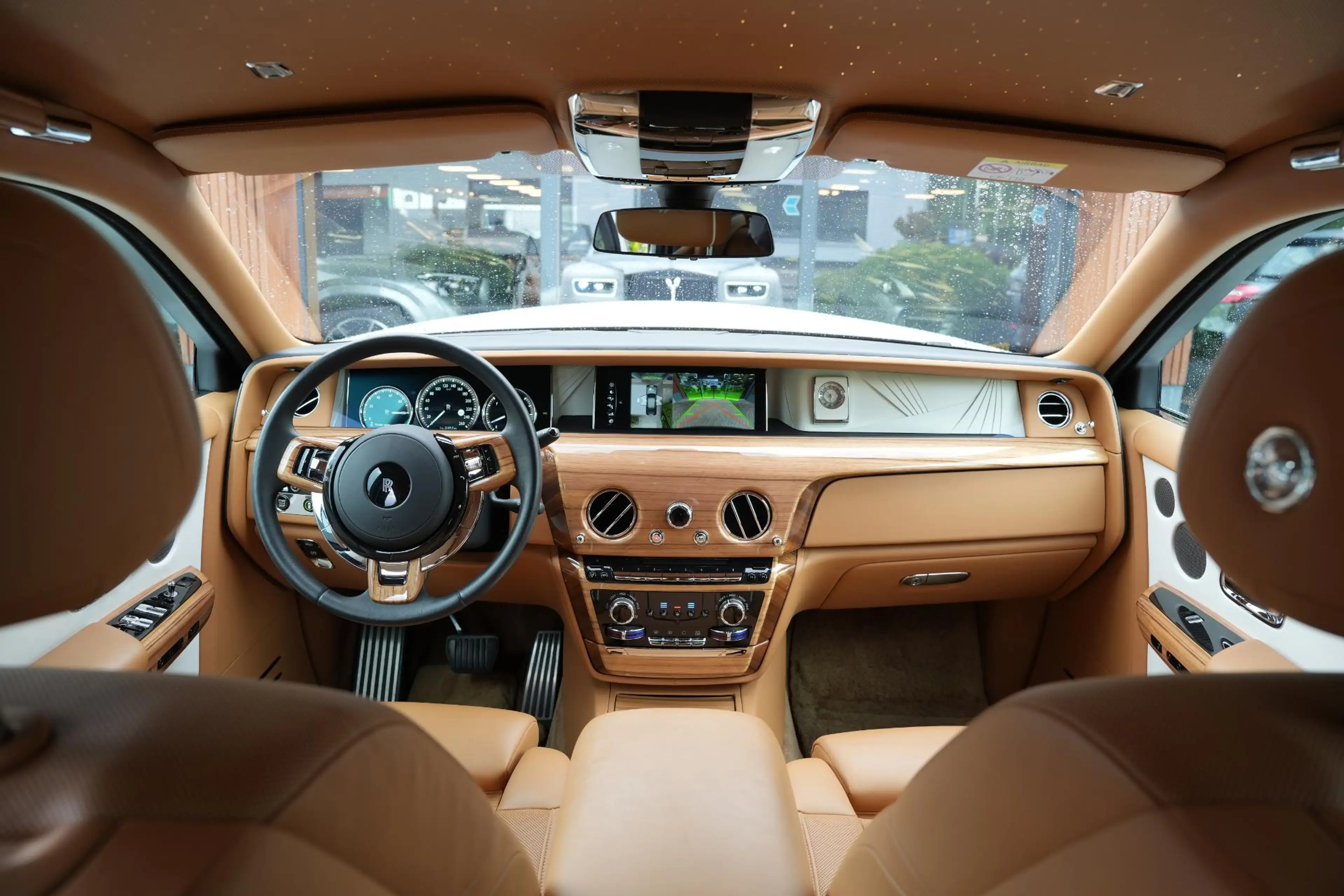 Rolls-Royce Phantom 6.7 V12 Starlight Headliner Rear Theatre Individua — photo 2