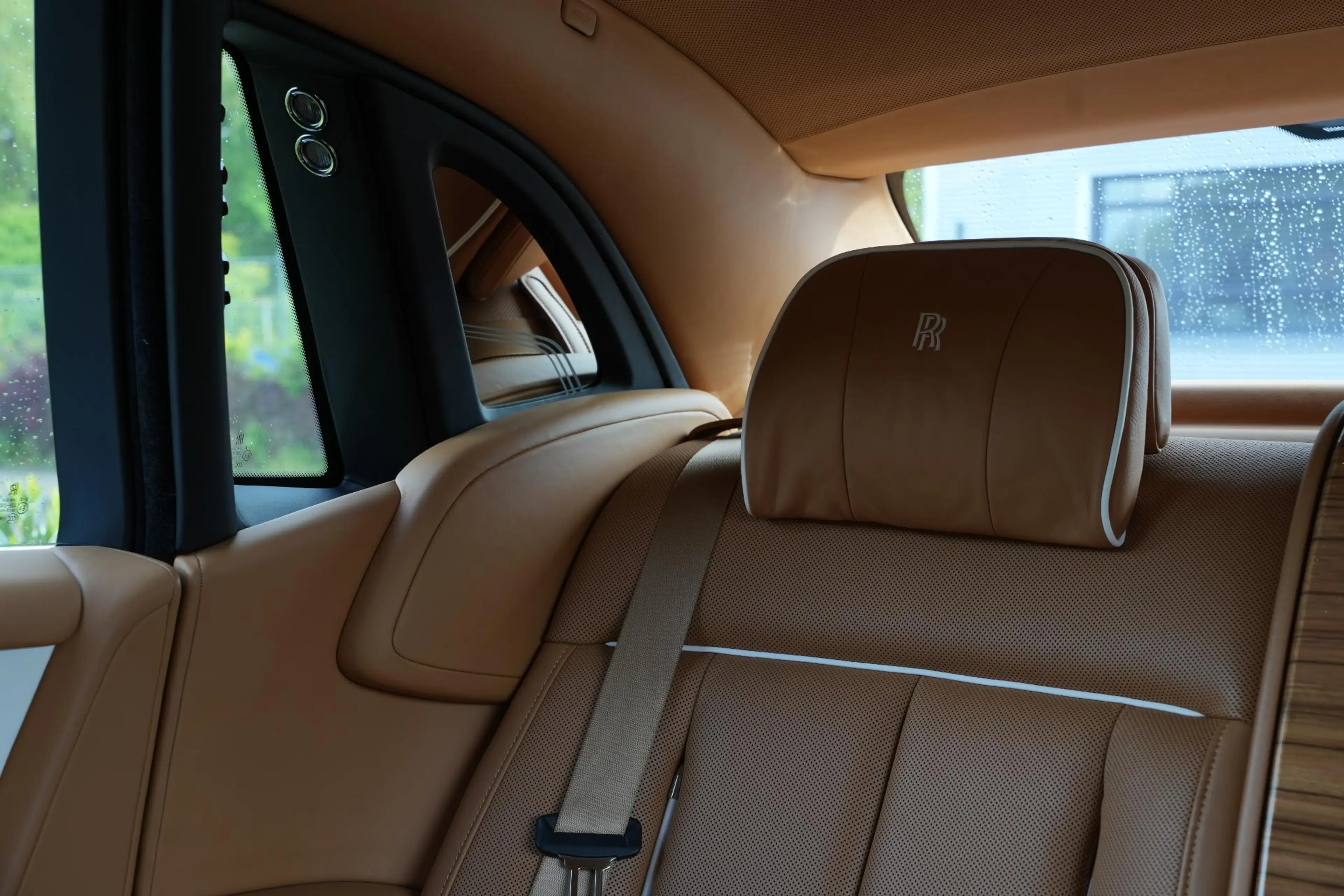 Rolls-Royce Phantom 6.7 V12 Starlight Headliner Rear Theatre Individua — photo 33