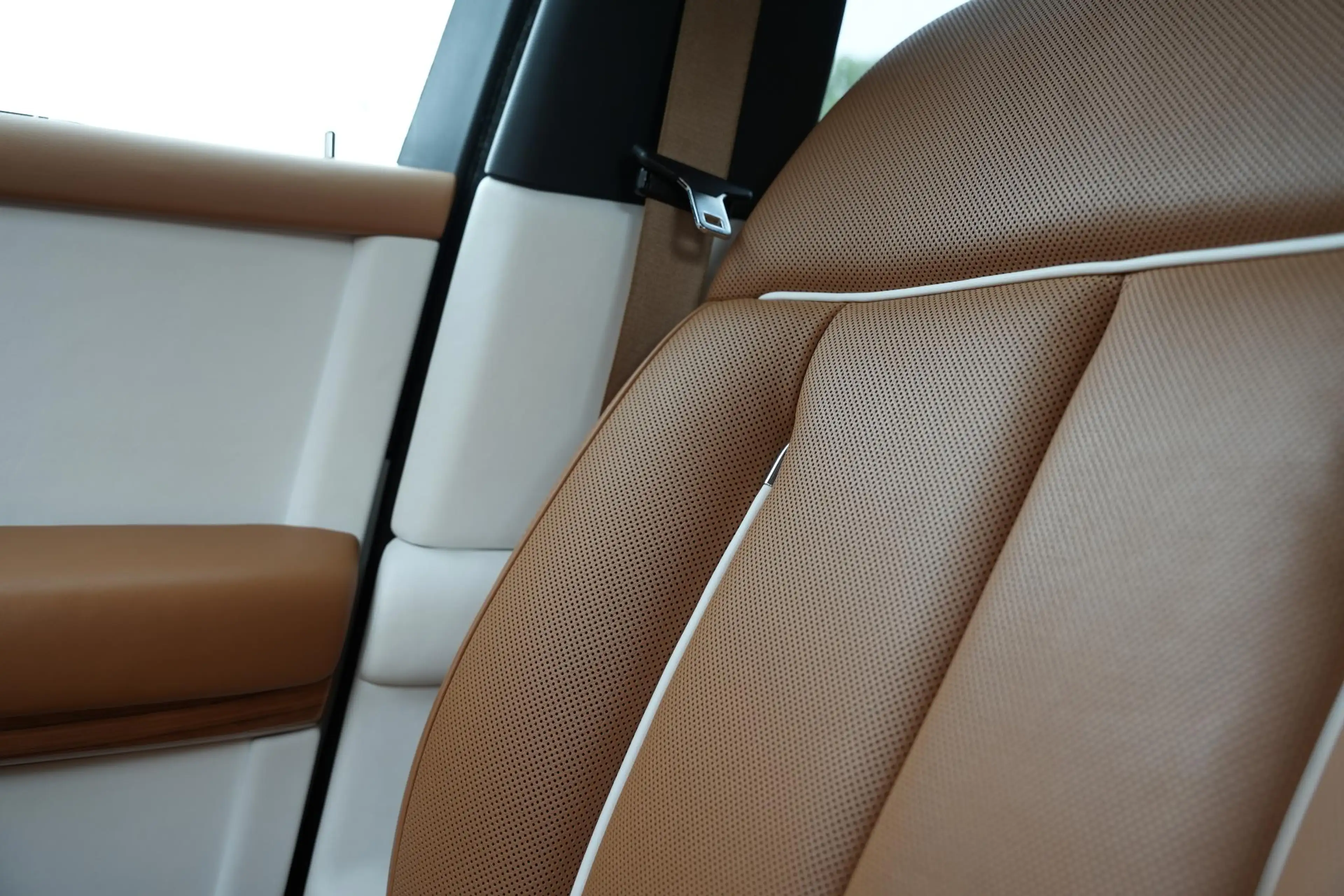 Rolls-Royce Phantom 6.7 V12 Starlight Headliner Rear Theatre Individua — photo 16