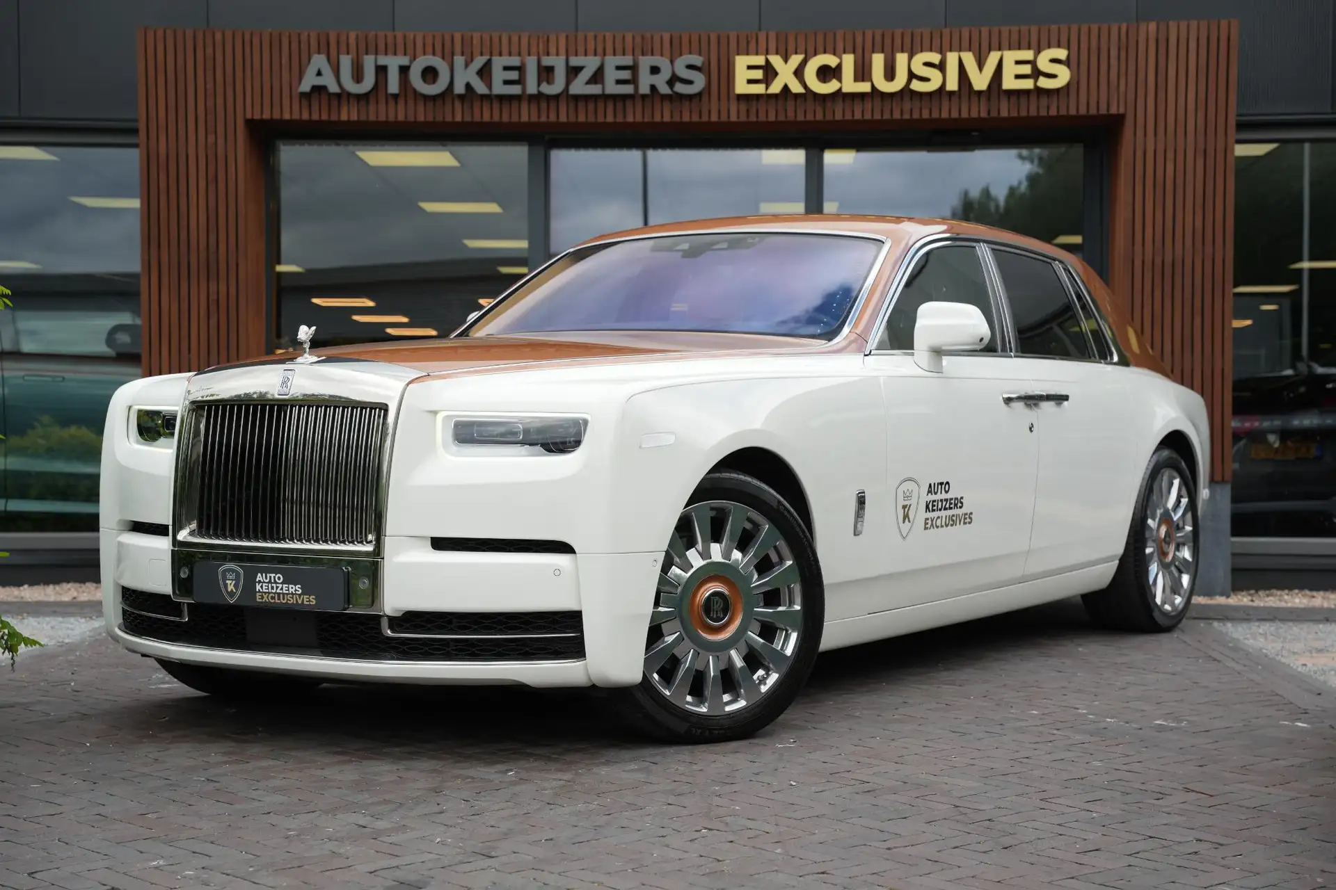 롤스로이스 팬텀 2020 흰색 사진 3
