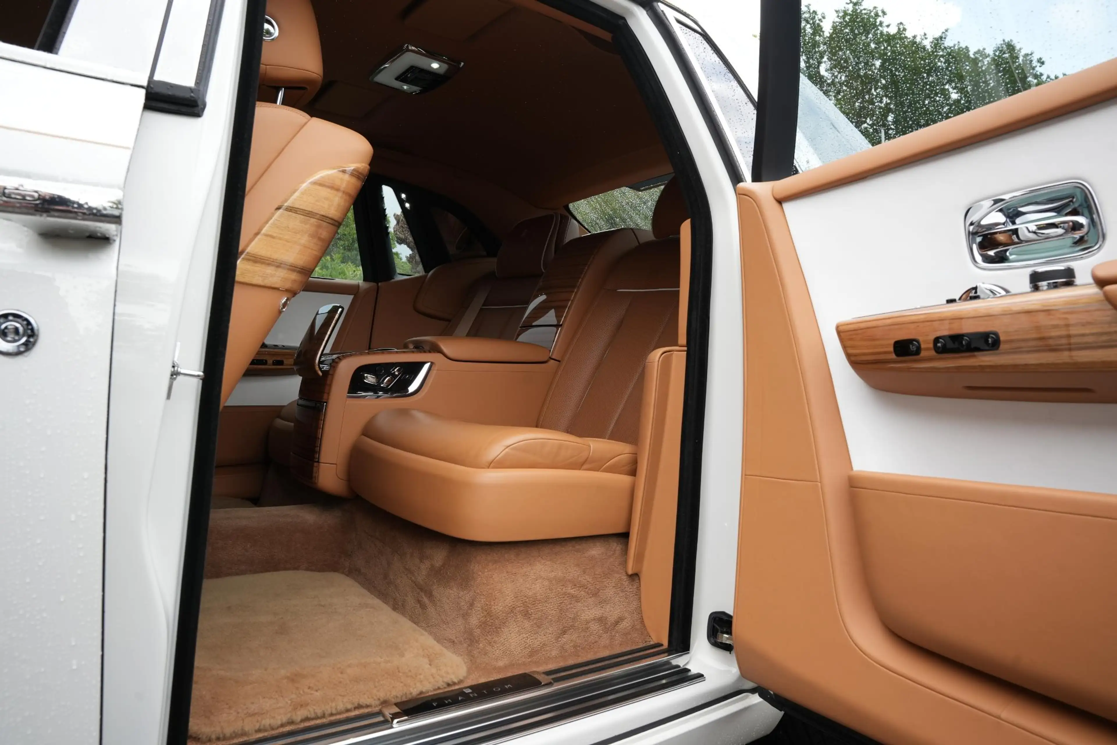 Rolls-Royce Phantom 6.7 V12 Starlight Headliner Rear Theatre Individua — photo 34