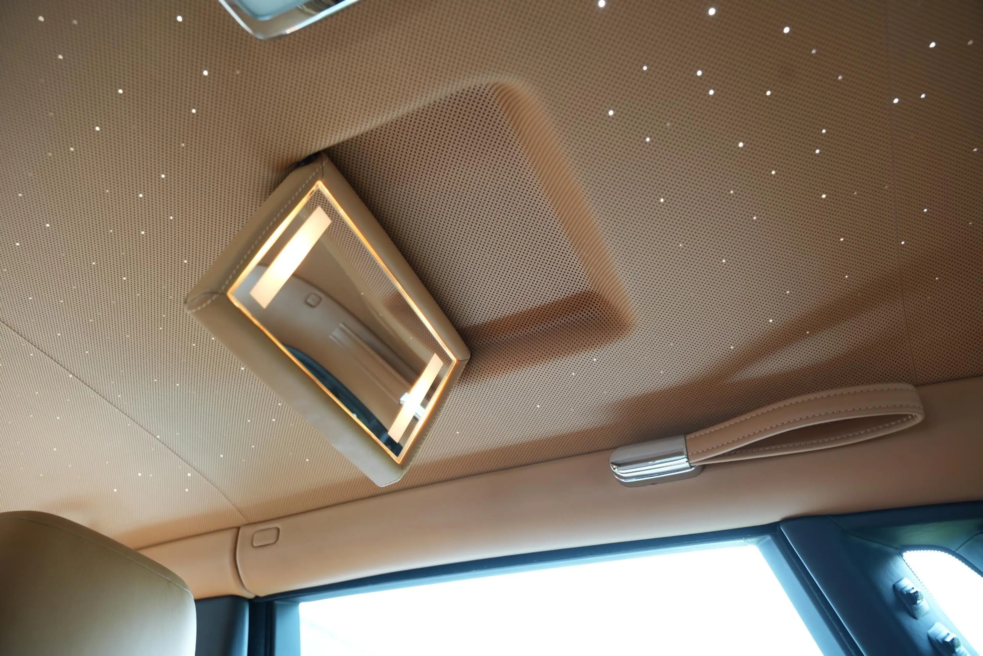 Rolls-Royce Phantom 6.7 V12 Starlight Headliner Rear Theatre Individua — photo 23