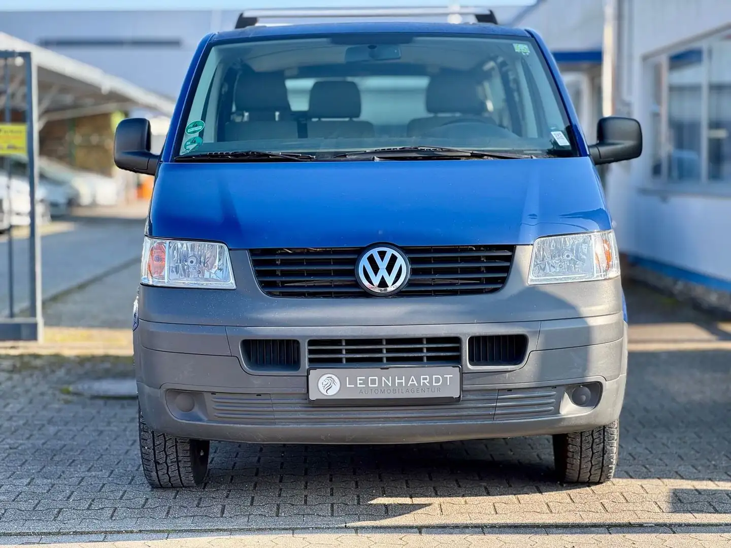 Volkswagen T5 Caravelle Kombi lang+gute Substanz+9Sitzer+So+Winter Reifen Kék - 2