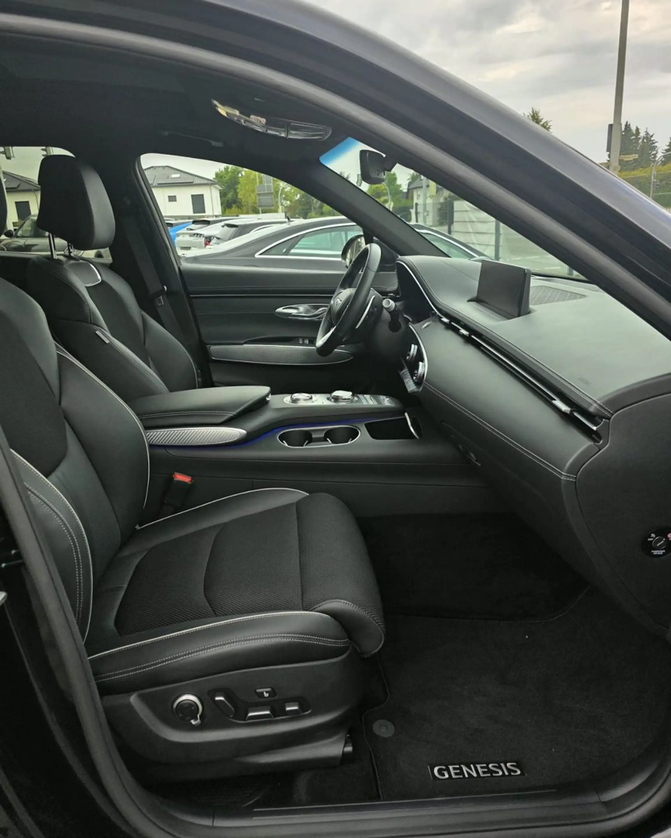 Genesis GV70 Benziner 2.5T 8AT AWD Luxury — photo 11