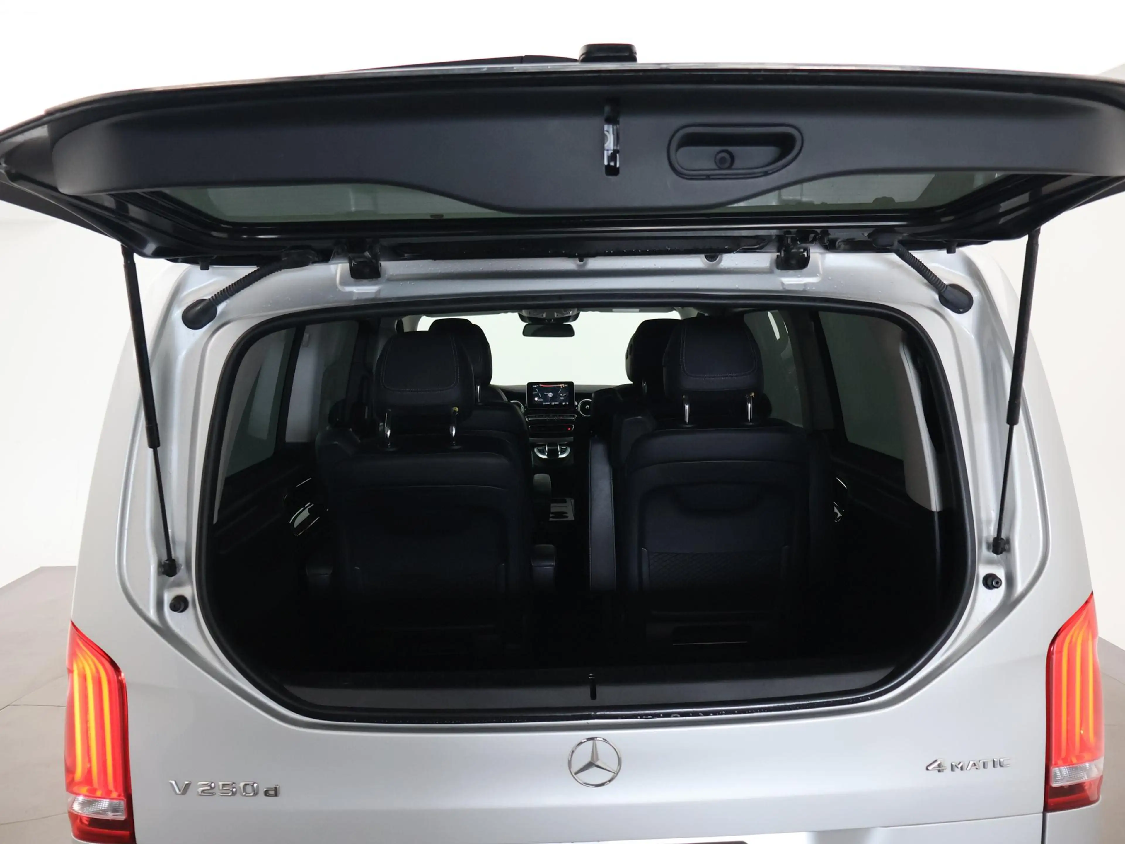 Mercedes-Benz V 250 250d 4-MATIC EXTRA LANG AVANTGARDE 6-PERSOONS | BU — photo 23