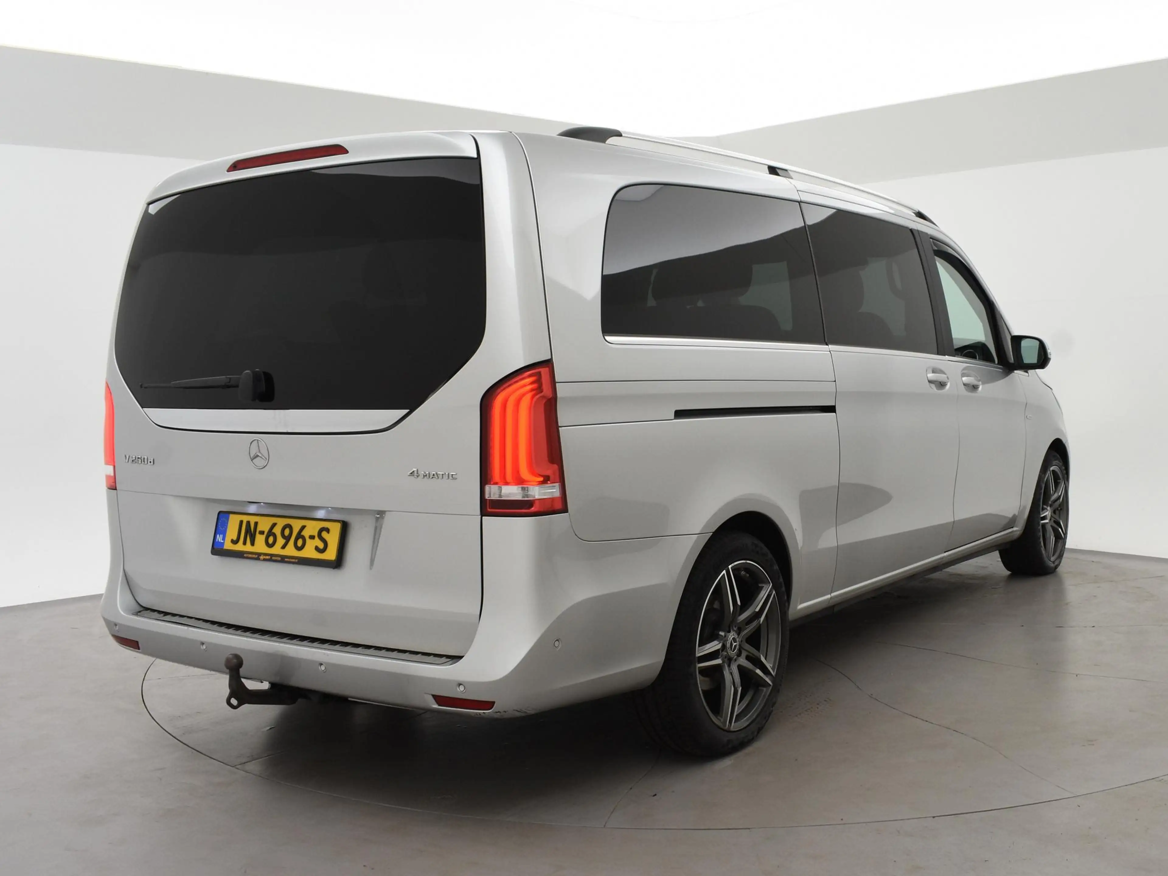 Mercedes-Benz V 250 250d 4-MATIC EXTRA LANG AVANTGARDE 6-PERSOONS | BU — photo 2