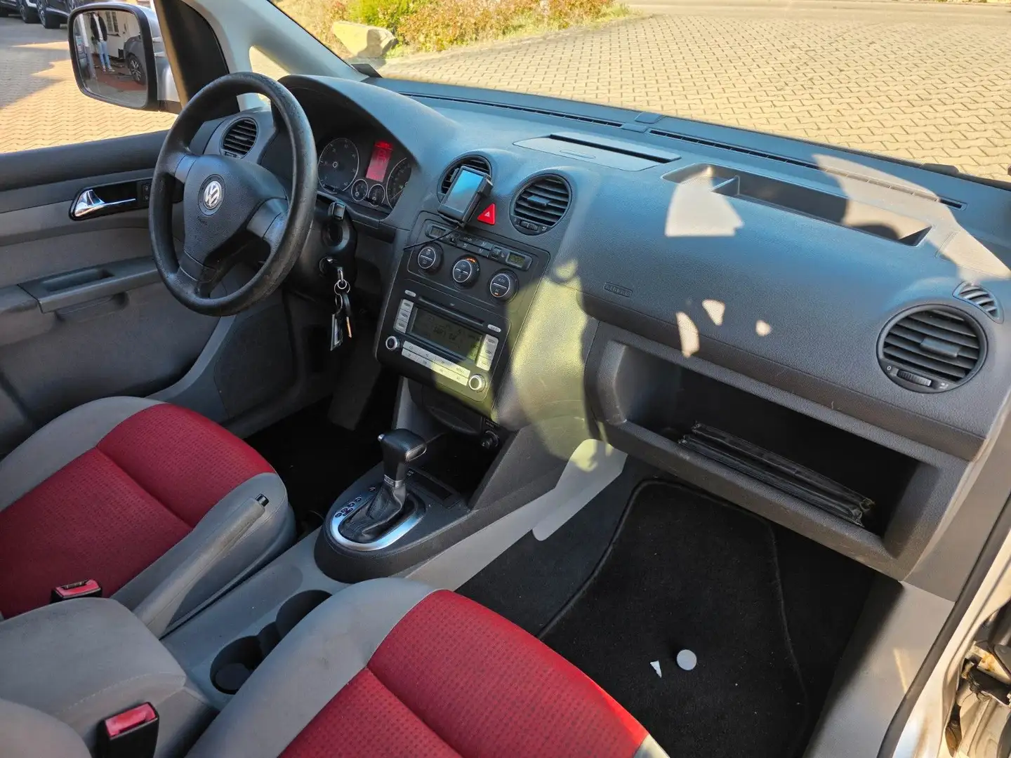 Volkswagen Caddy Maxi 1.9 TDI Life 7 Sitze/Automatik Argent - 2