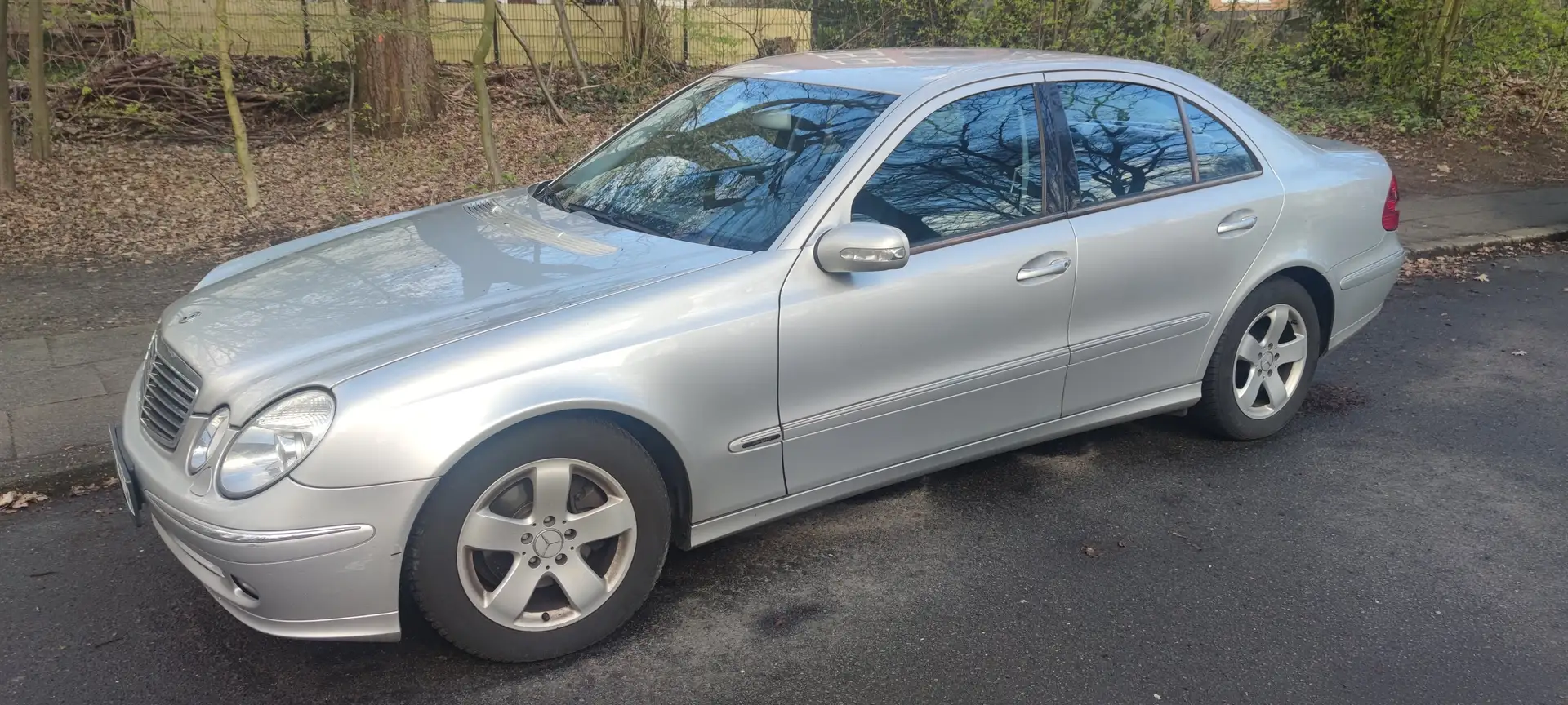 Mercedes-Benz E 280 E 280 CDI Avantgarde DPF Silber - 1