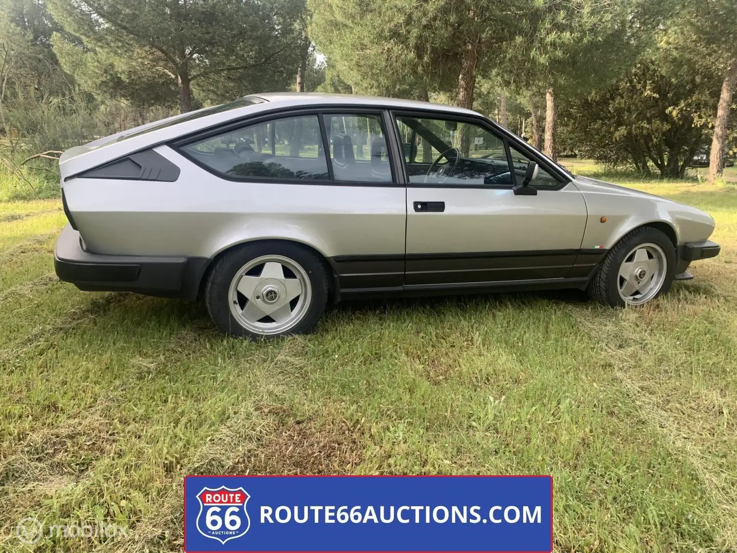 Alfa Romeo Alfetta GTV 2.0 Coupe Šedá - 2