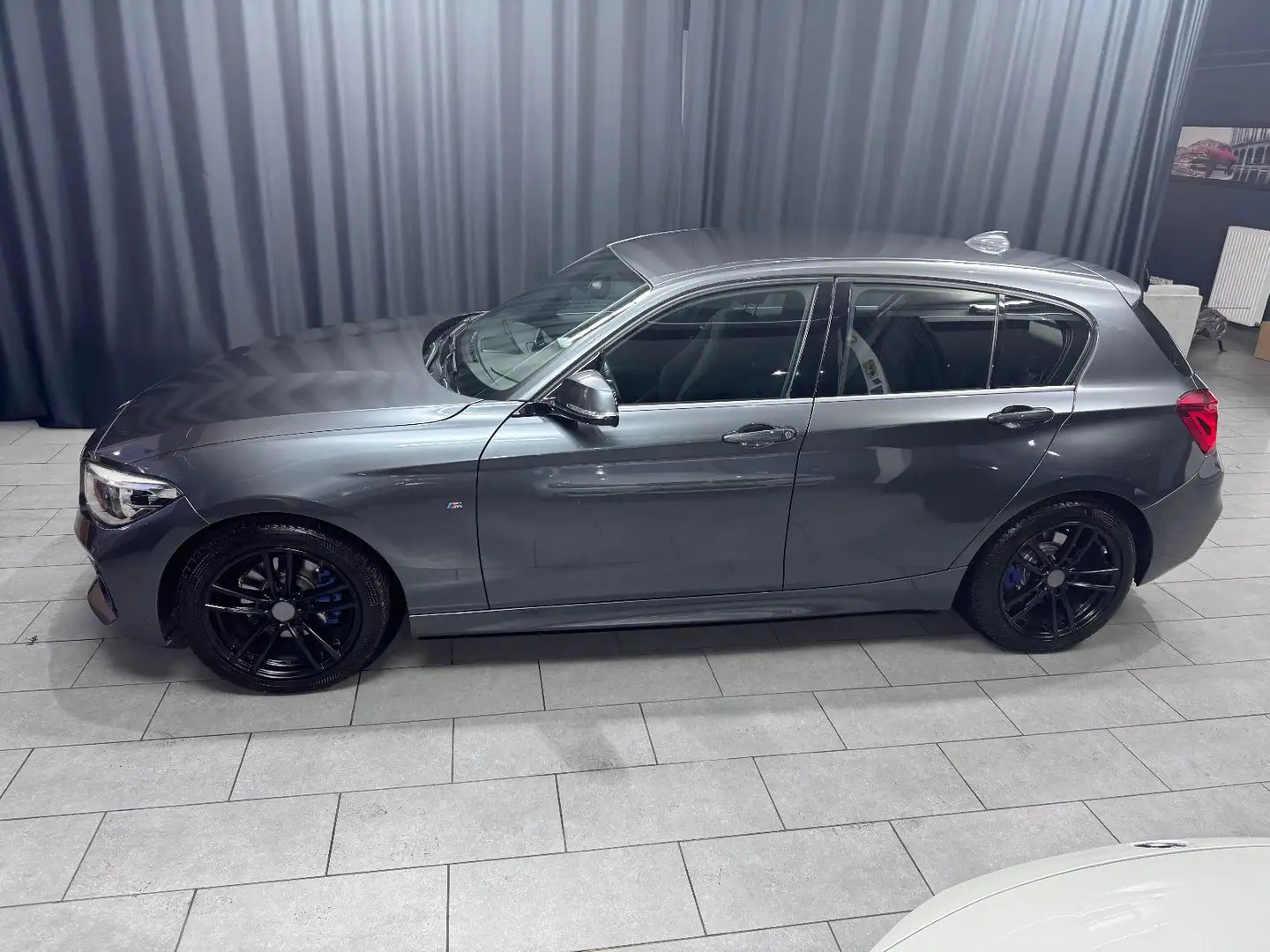 BMW 120 d M Sport*NAVI*PDC*LED-SCHEINWERFER*HIFI* Gri - 2