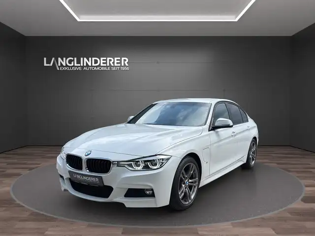 BMW 330 e iPerformance Limousine MSport LED HiFi