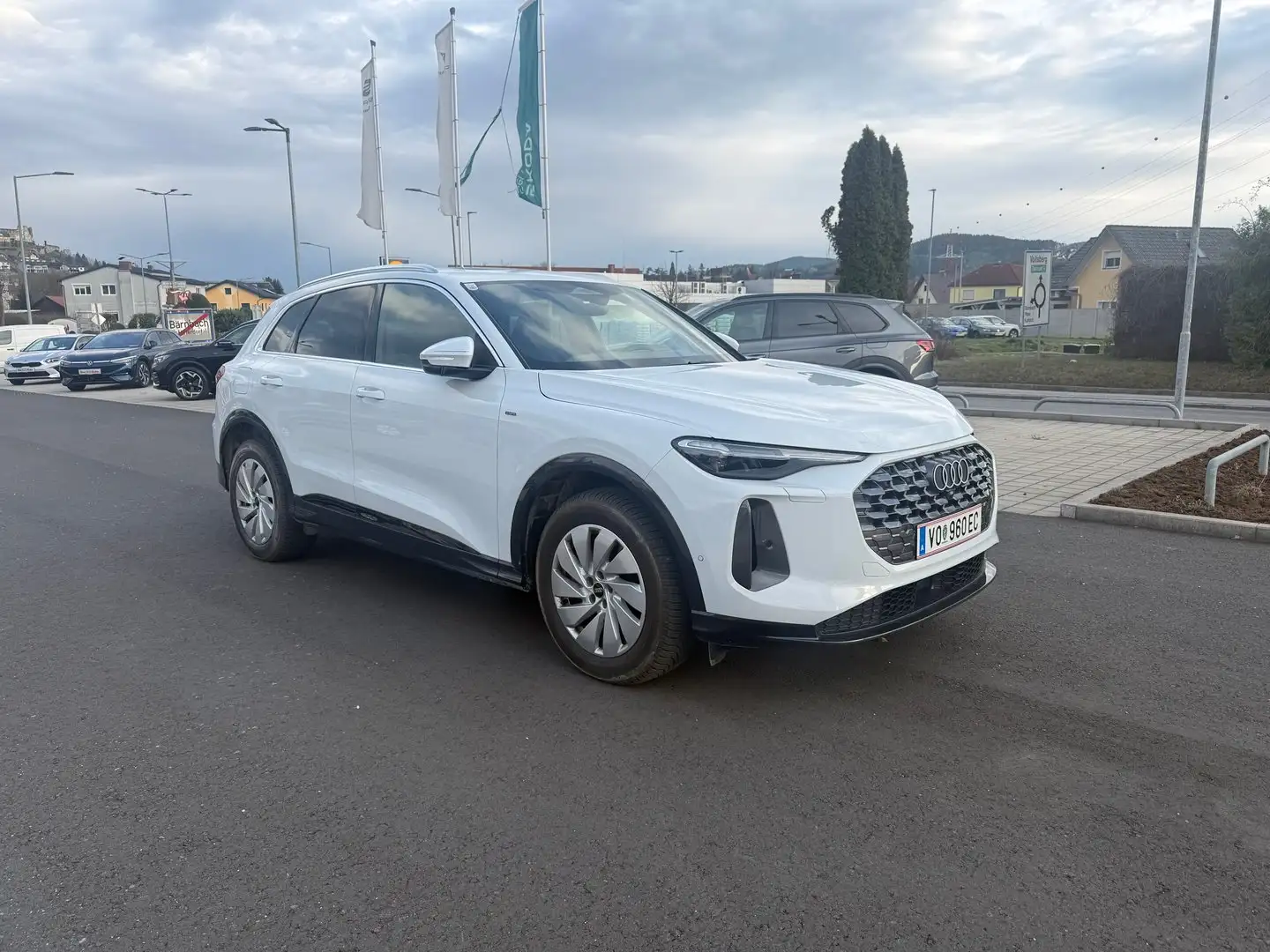 Audi Q5 e-hybrid quattro 220 KW Weiß - 2