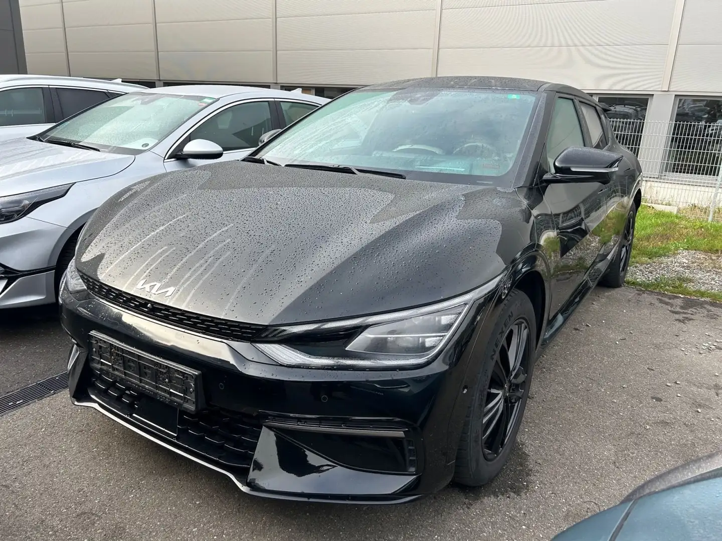 Kia EV6 Elektro 77,4 kWh GT Line 4WD 325PS Schwarz - 2