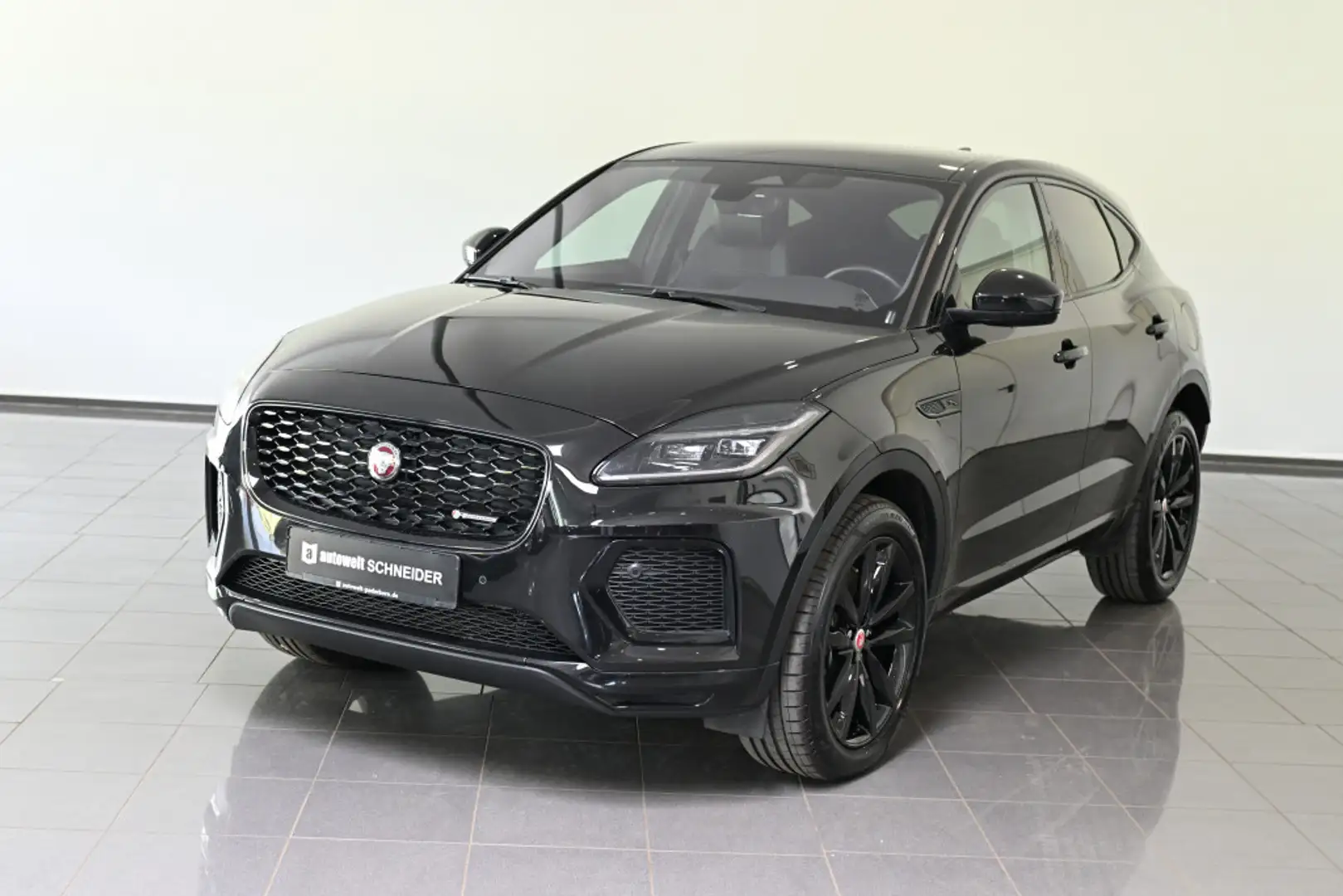 Jaguar E-Pace R-Dynamic P300e SE AWD Plug-In Hybrid AHK Nero - 1