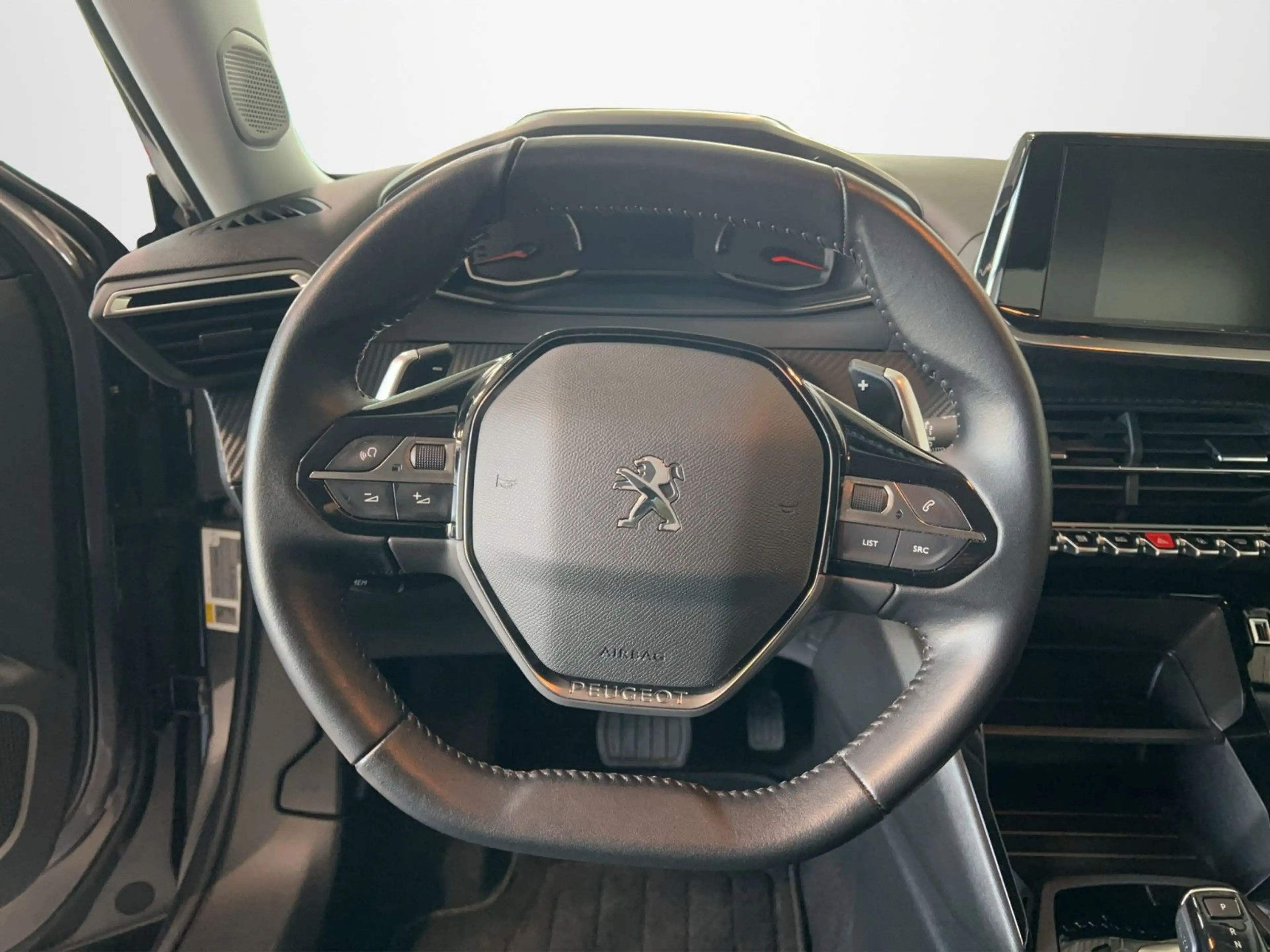 Peugeot 2008 PureTech 130 Active AHK+Sitzhz.+180°Kamera — photo 10