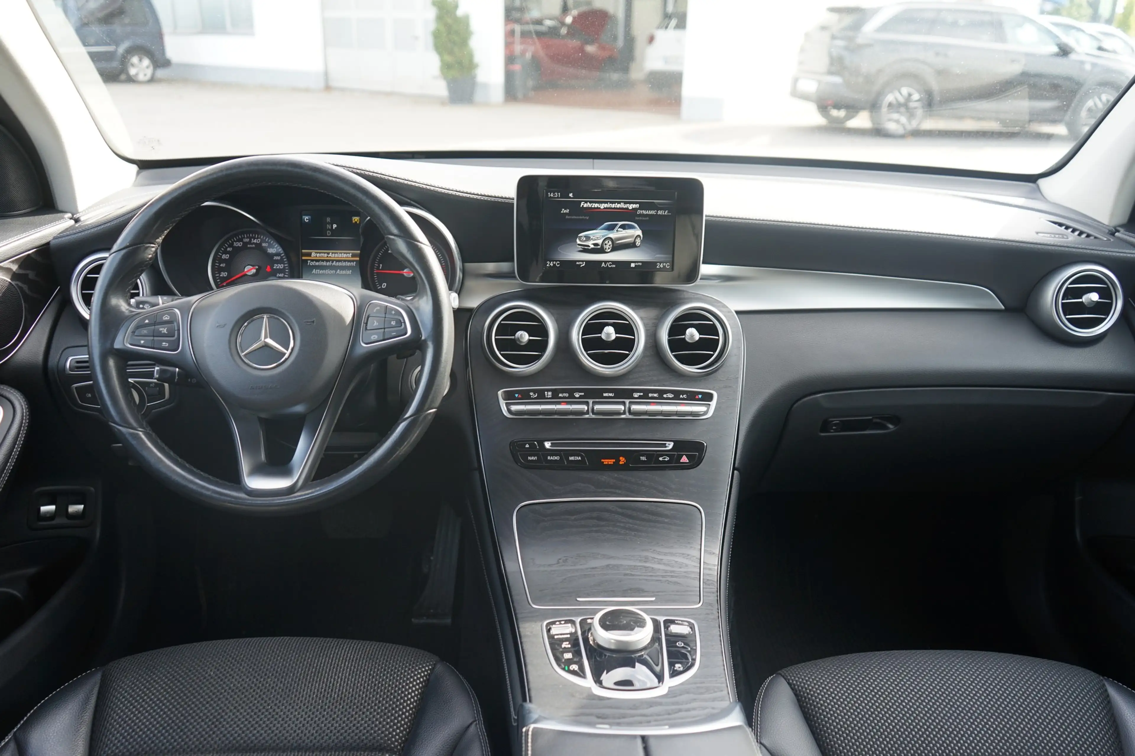 Mercedes-Benz GLC 250 d 4Matic LED Navi AHK Kamera Sitzheizung — photo 15