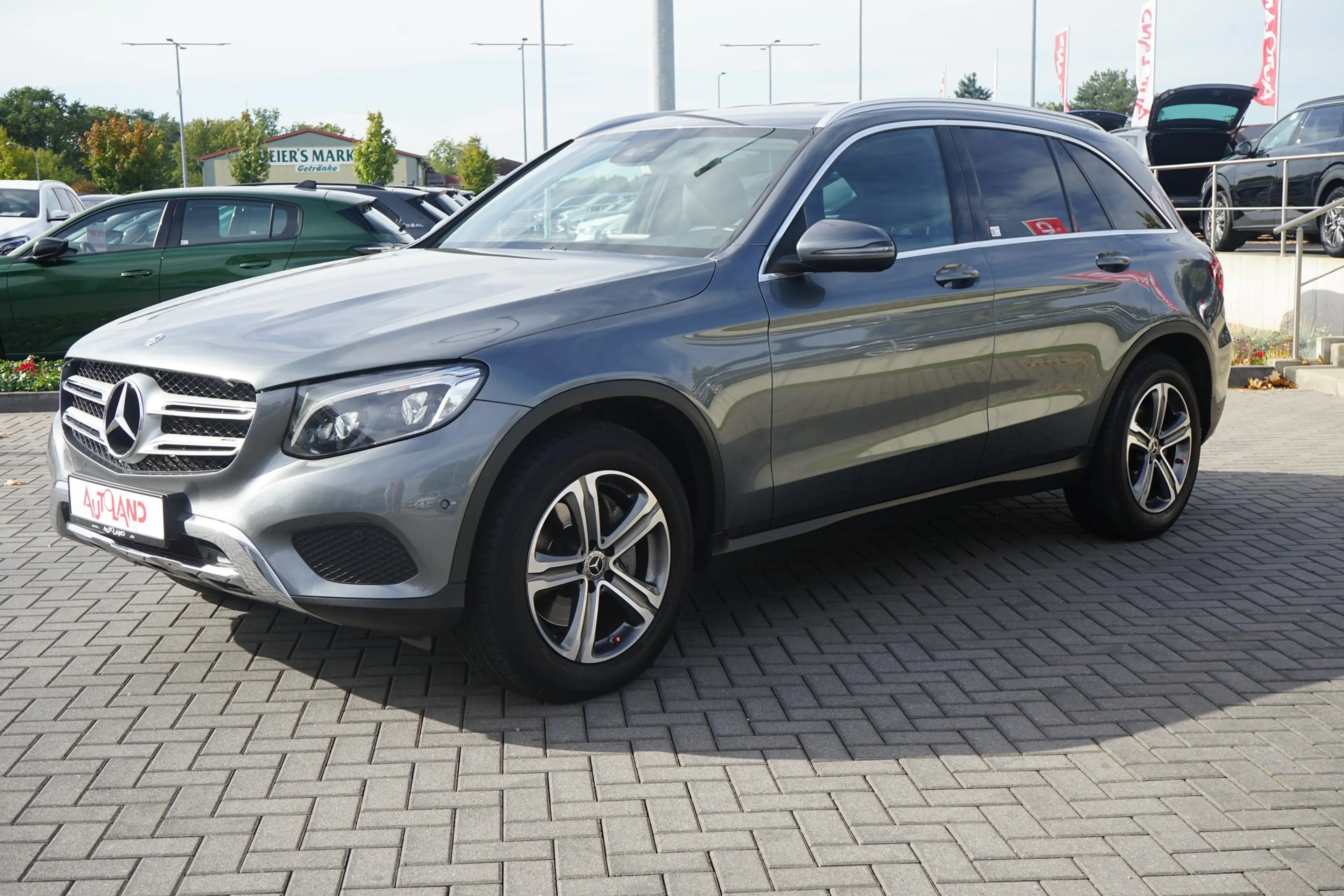 Mercedes-Benz GLC 250 d 4Matic LED Navi AHK Kamera Sitzheizung — photo 2