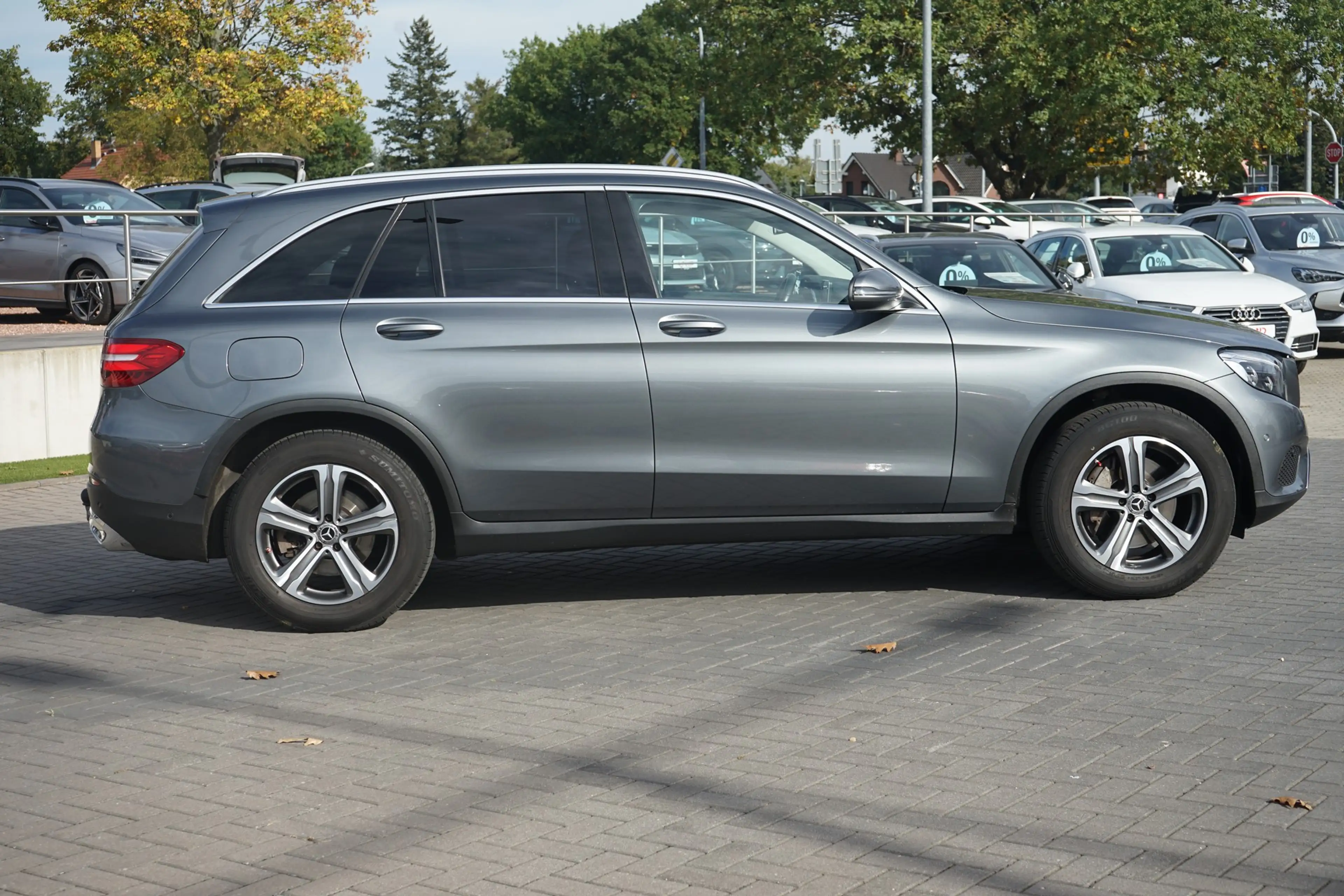 Mercedes-Benz GLC 250 d 4Matic LED Navi AHK Kamera Sitzheizung — photo 6