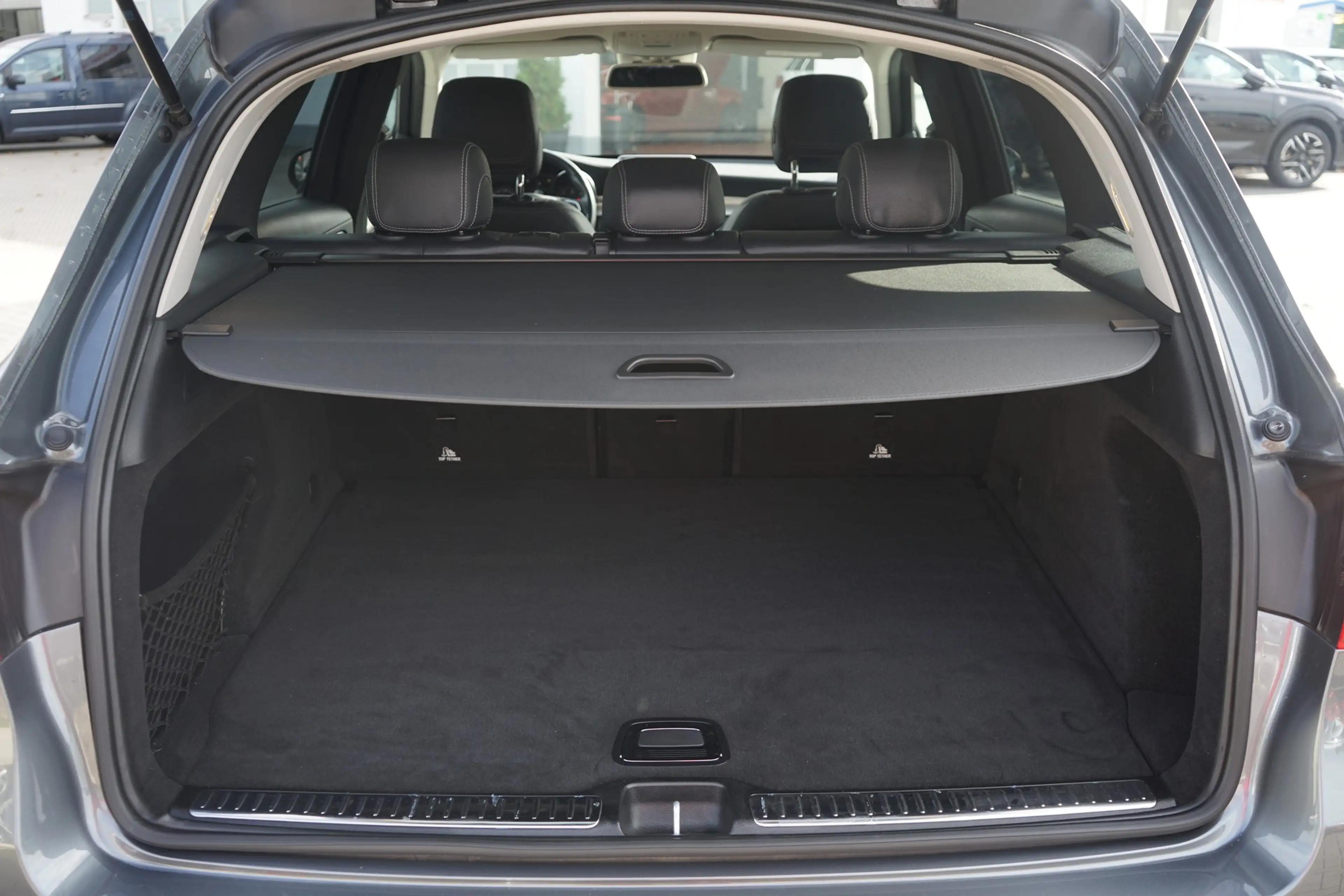 Mercedes-Benz GLC 250 d 4Matic LED Navi AHK Kamera Sitzheizung — photo 10