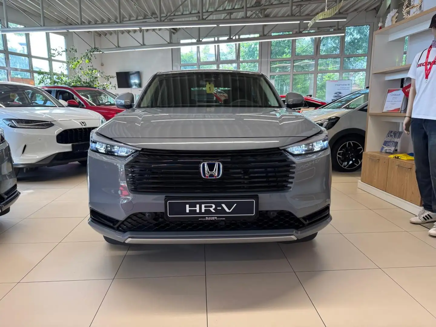 Honda HR-V 1.5 i-MMD Hybrid Advance Plus | FACELIFT Grau - 1