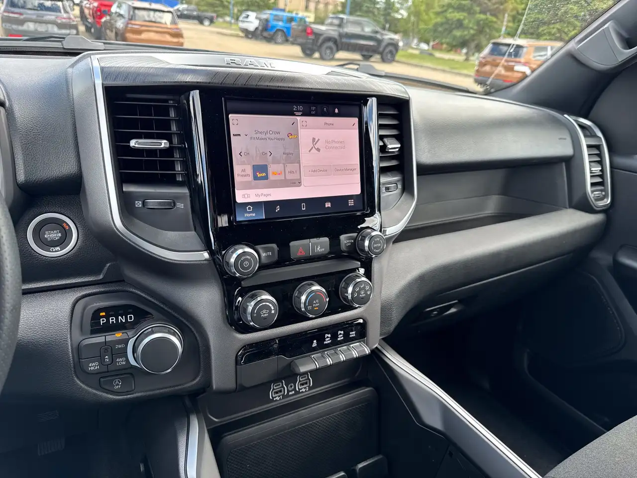 RAM 1500 снимка RAM 1500