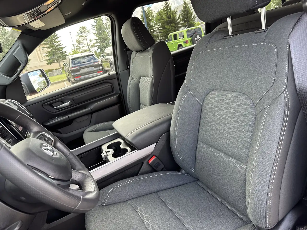 RAM 1500 снимка RAM 1500