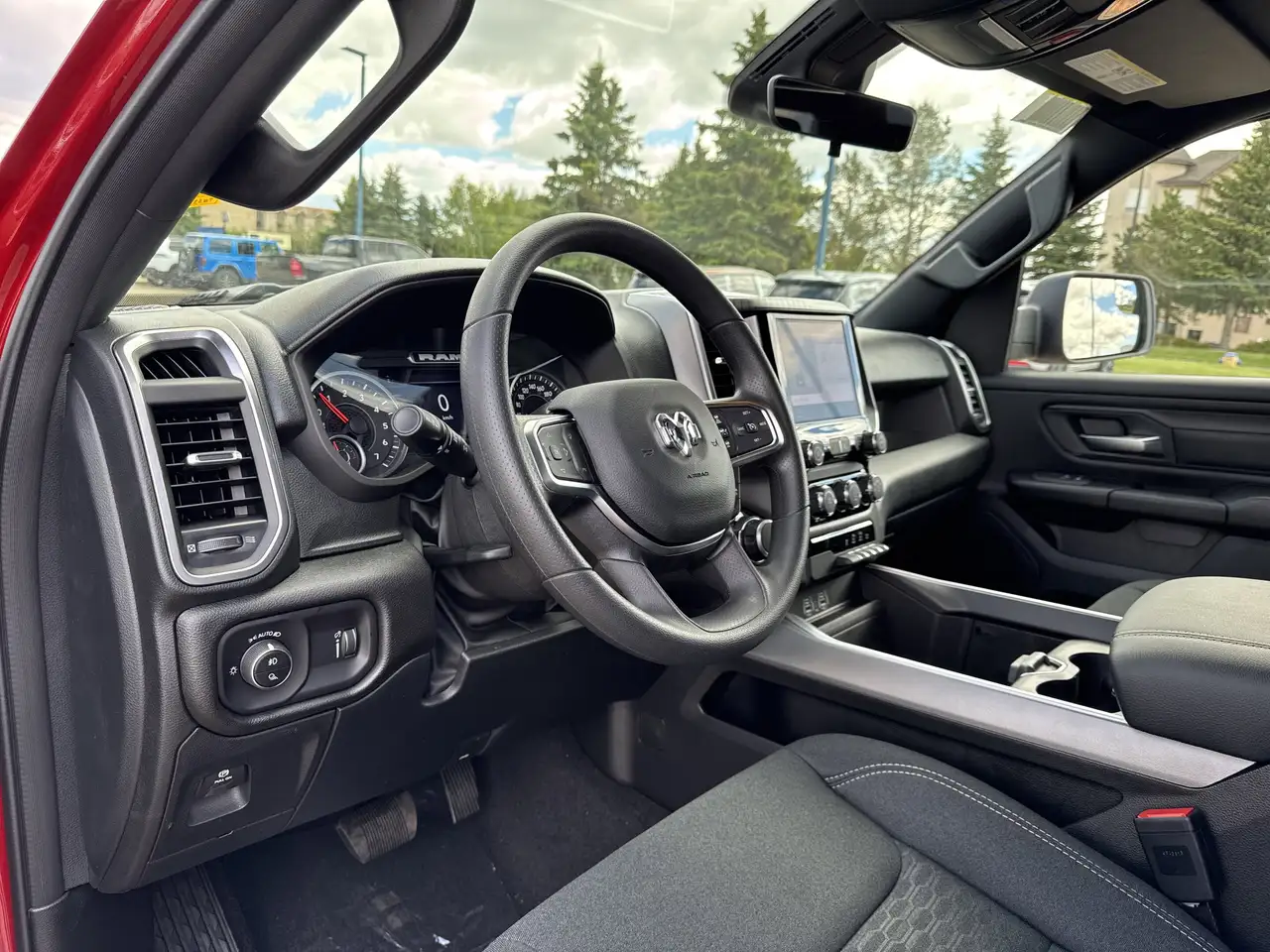 RAM 1500 снимка RAM 1500