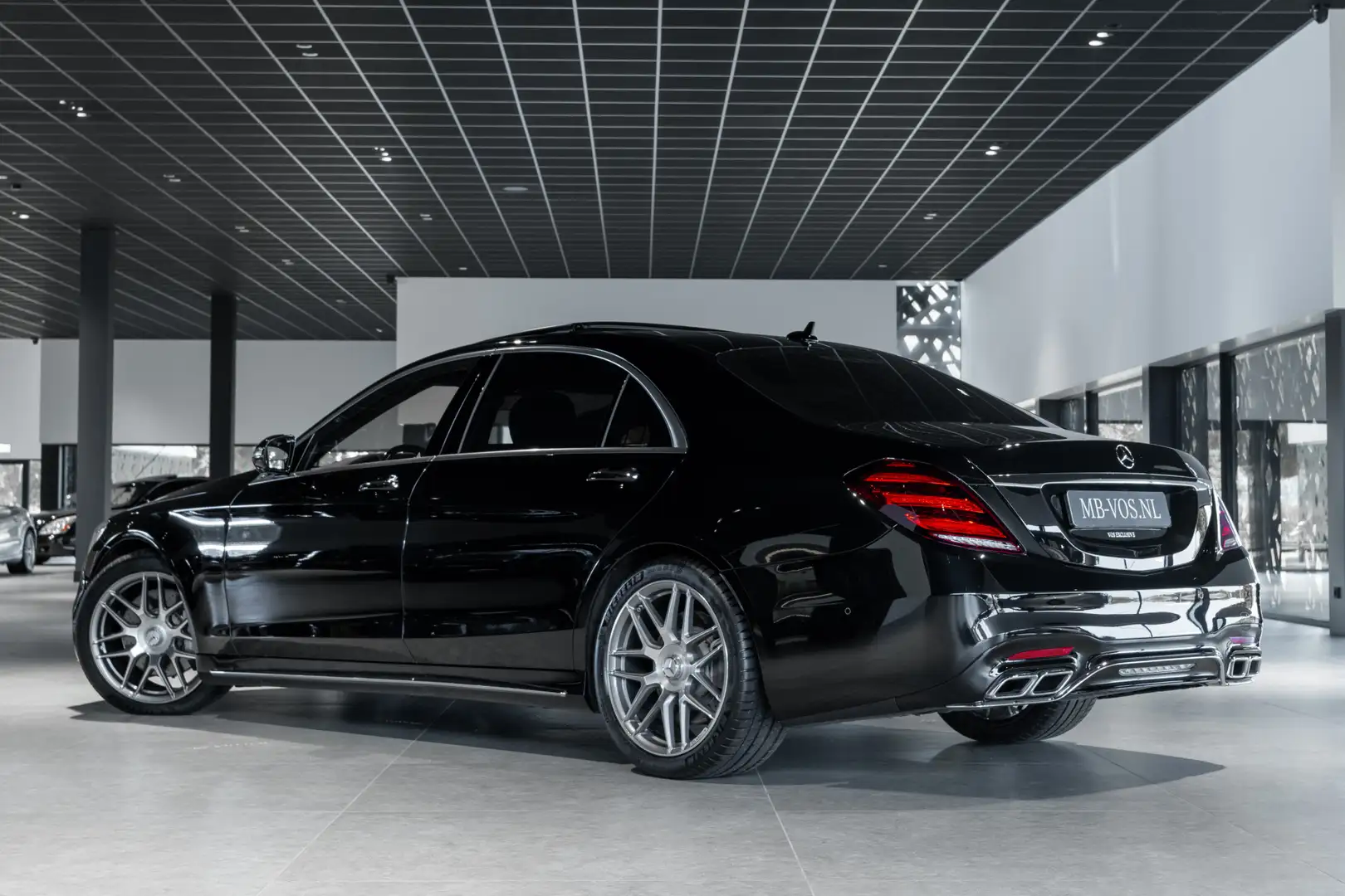 Mercedes-Benz S 560 Lang 4-M AMG Exclusive|4*massage/koeling|20"|enter Schwarz - 2