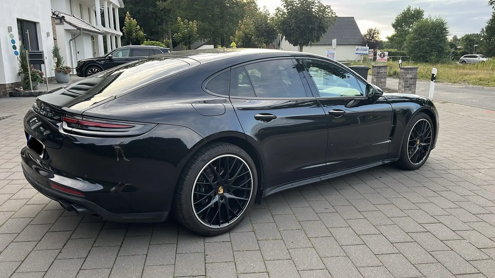 Porsche Panamera Basis - 1