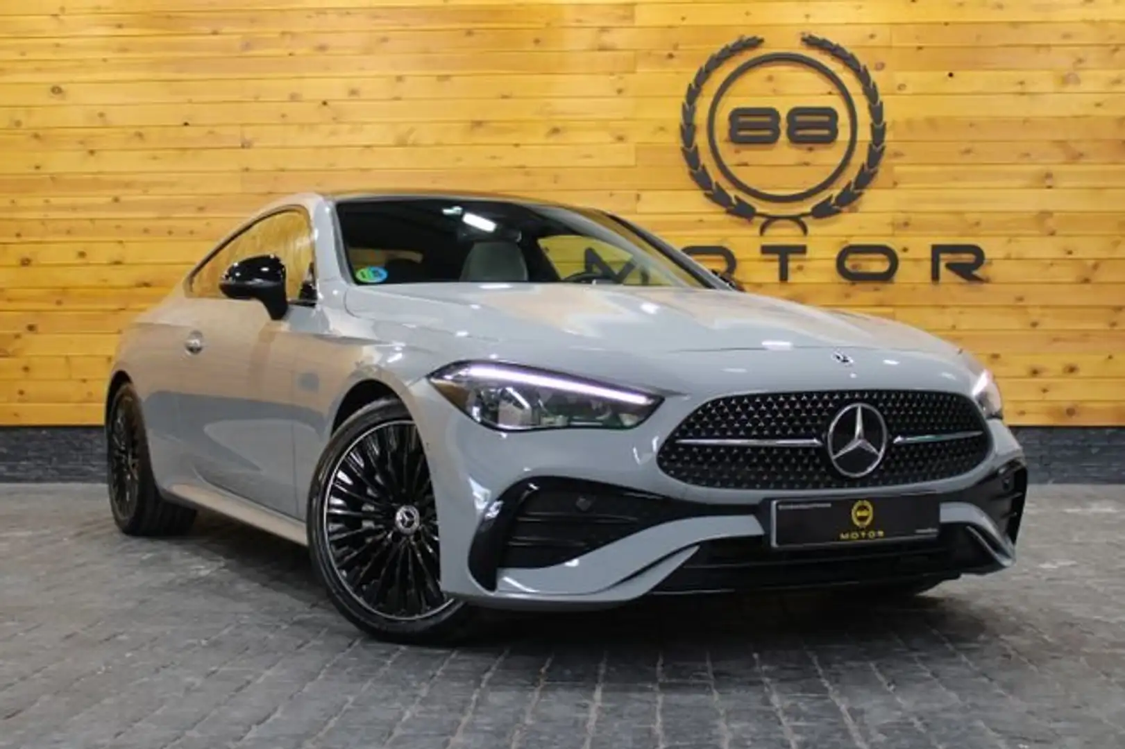 Mercedes-Benz CLE 220 d Coupé Gris - 1