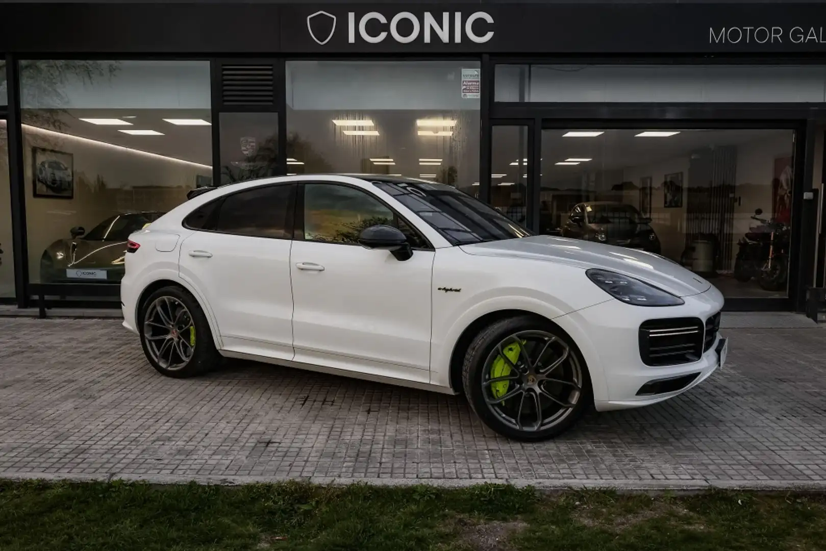 Porsche Cayenne Turbo S E-Hybrid Coupé Aut. Blanco - 1