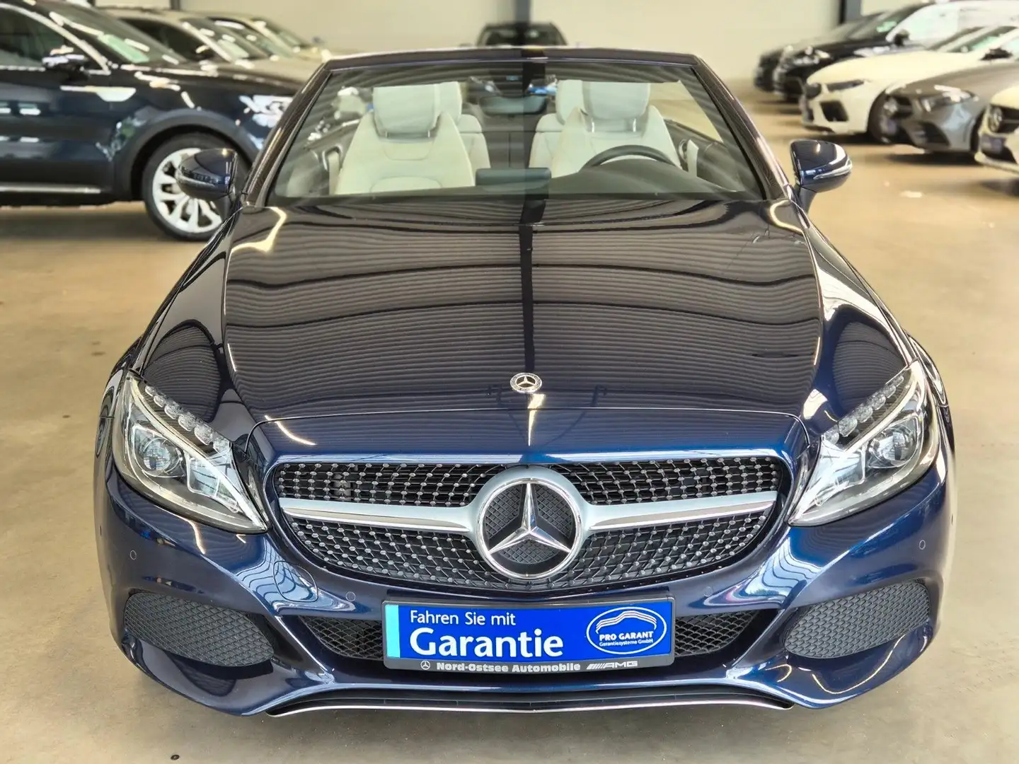 Mercedes-Benz C 180 CABRIOLET LEDER NAVI LED SHZ PDC TÜV NEU plava - 2