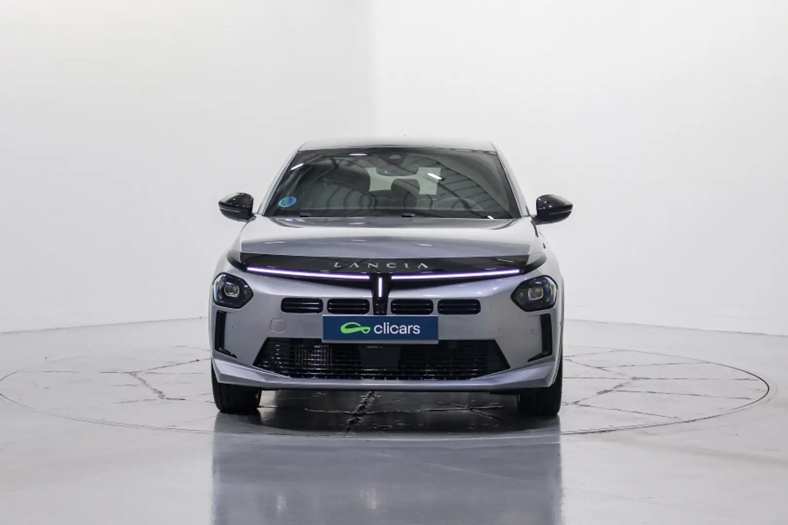 Lancia Ypsilon Ibrida 1.2 LX Plateado - 2