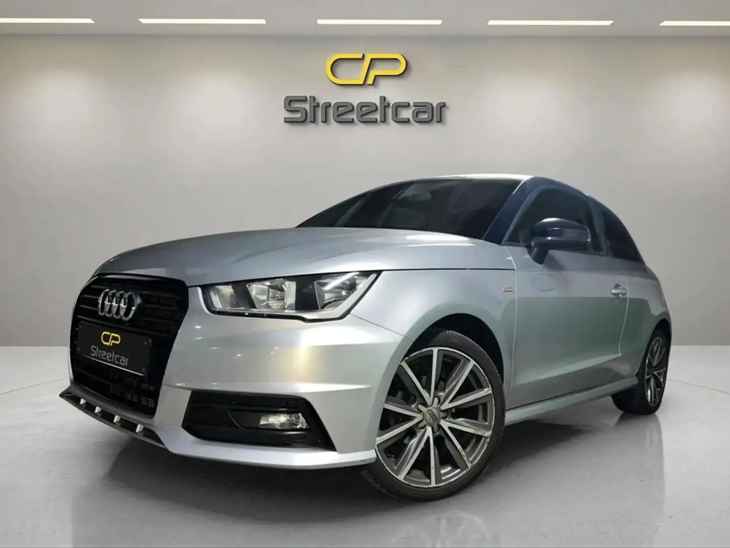 Audi A1 1.4 TDI 90CV Adrenalin2 Grau - 1