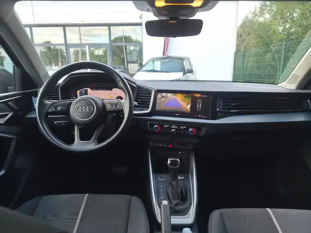 Audi A1 view 8