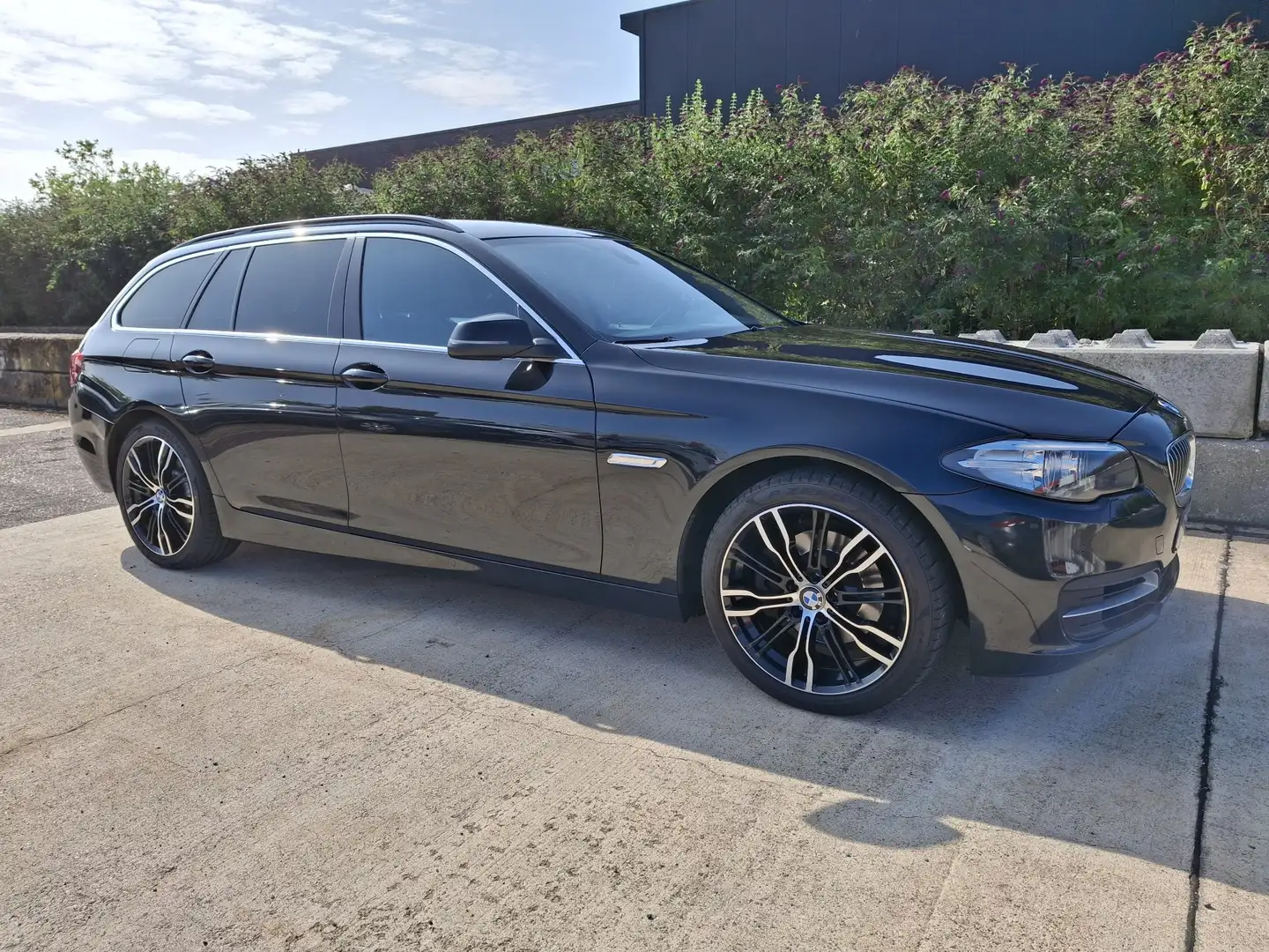 BMW 518 518d Touring Aut. Xenon Euro 6 - 1
