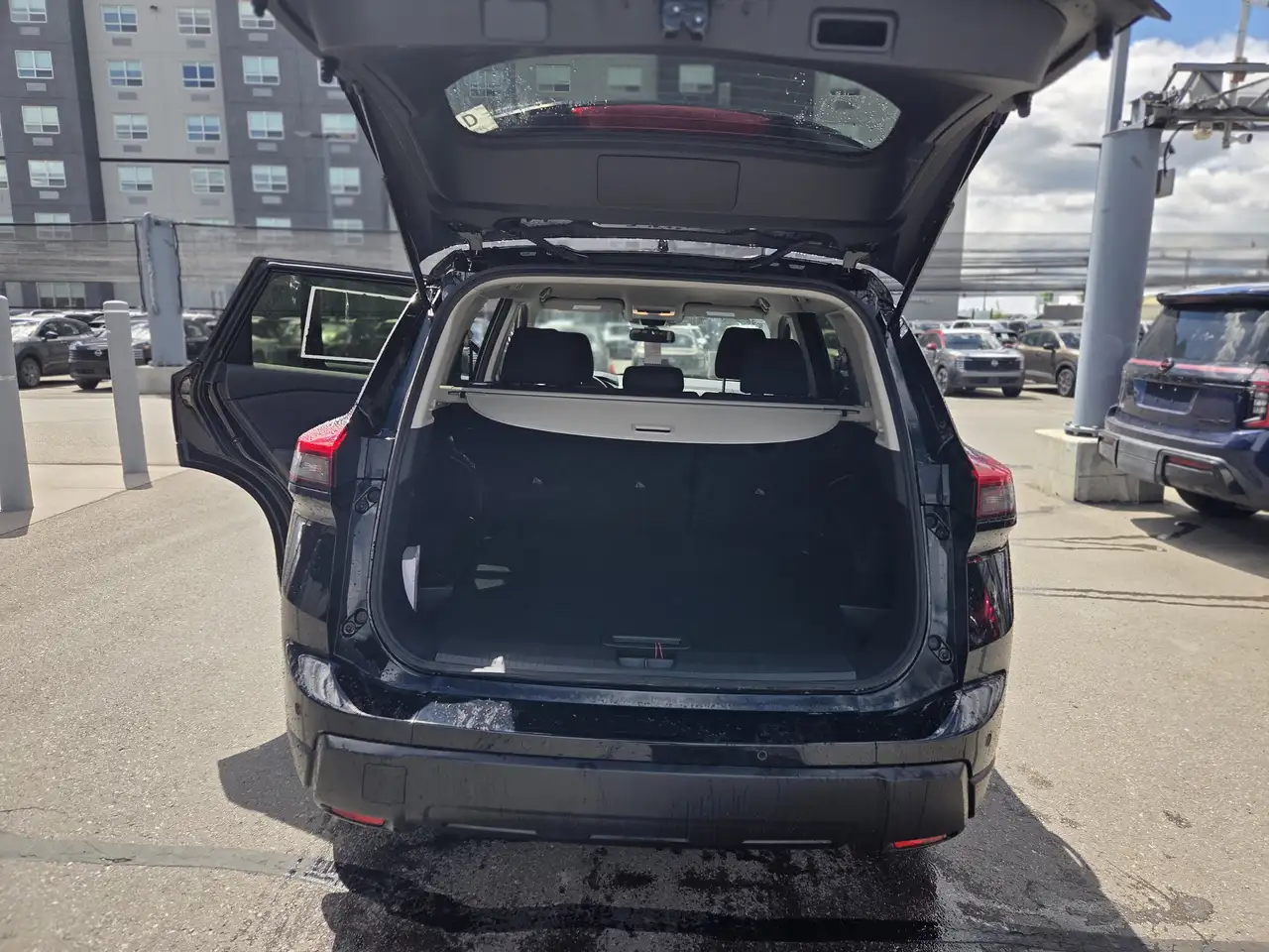Nissan Rogue fotografie Nissan Rogue