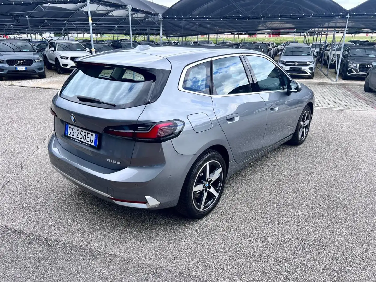 BMW 218 d Active Tourer Luxury Grigio - 2