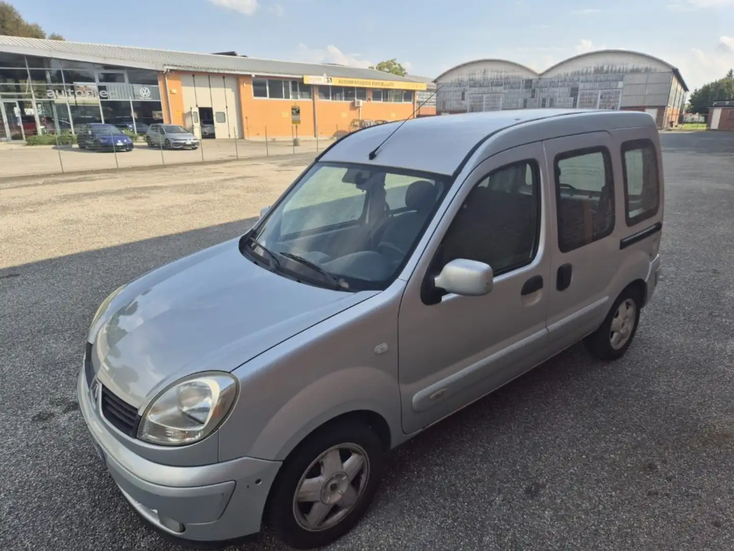 Renault Kangoo 1.5 dCi/84CV 5p. Pampa Luxe Blau - 2