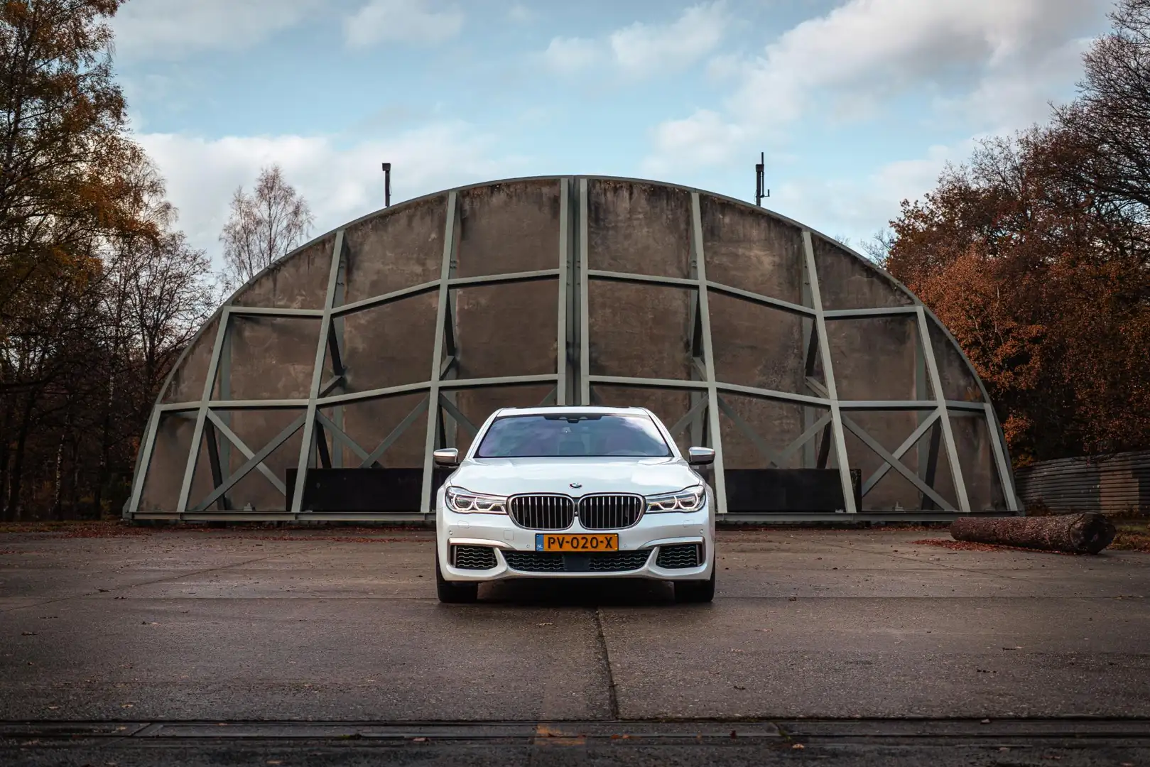 BMW 760 7 Serie M760Li xDrive Wit - 2