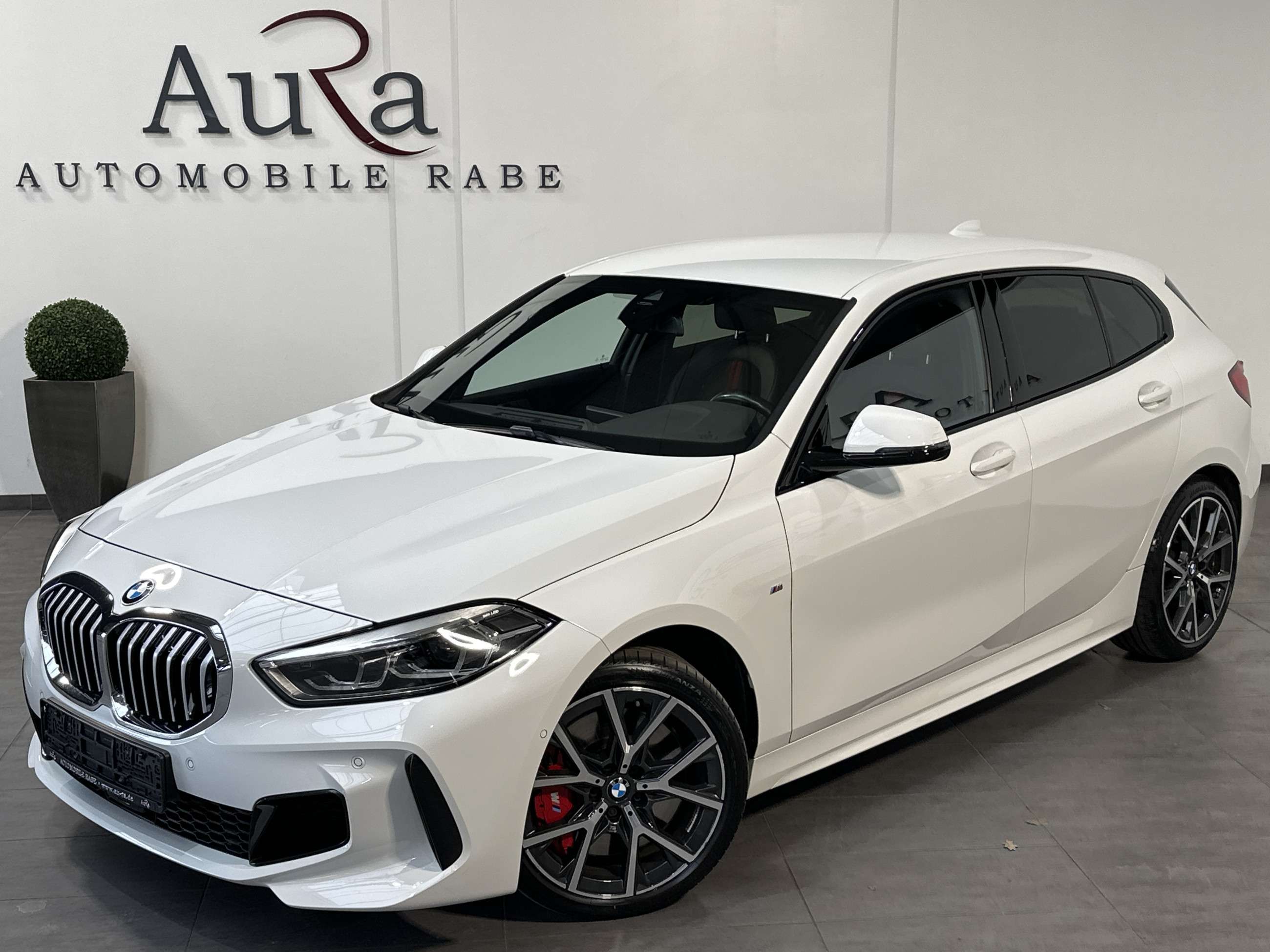 2022 BMW 128