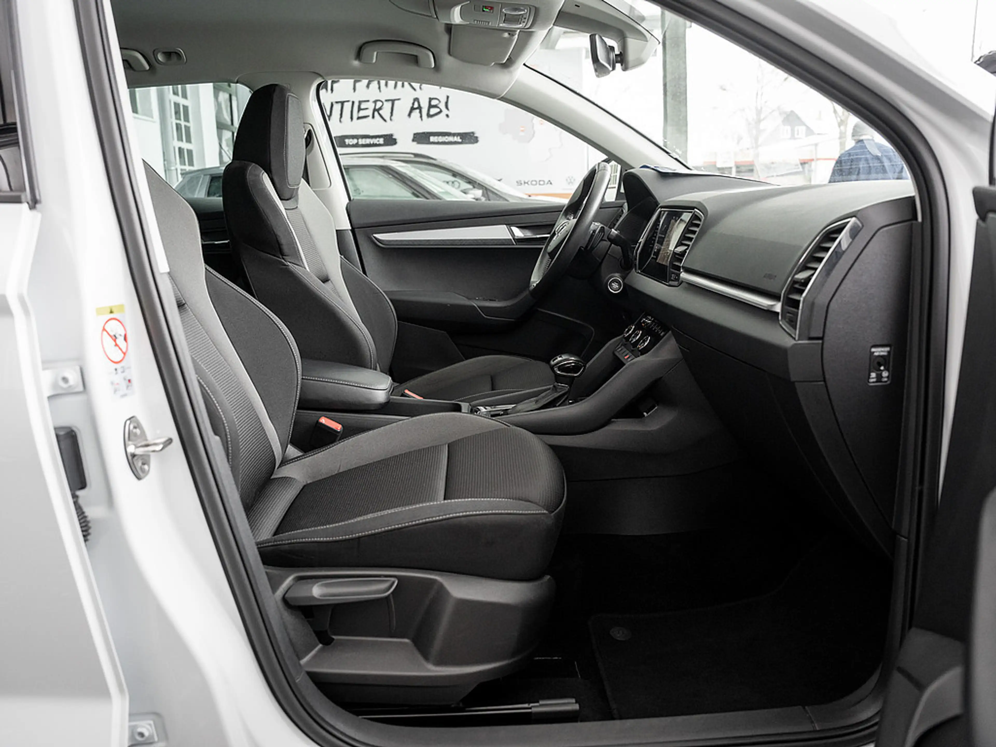 Skoda Karoq 1.5 TSI Tour DSG ACC Navi PDC SHZ DAB — photo 2